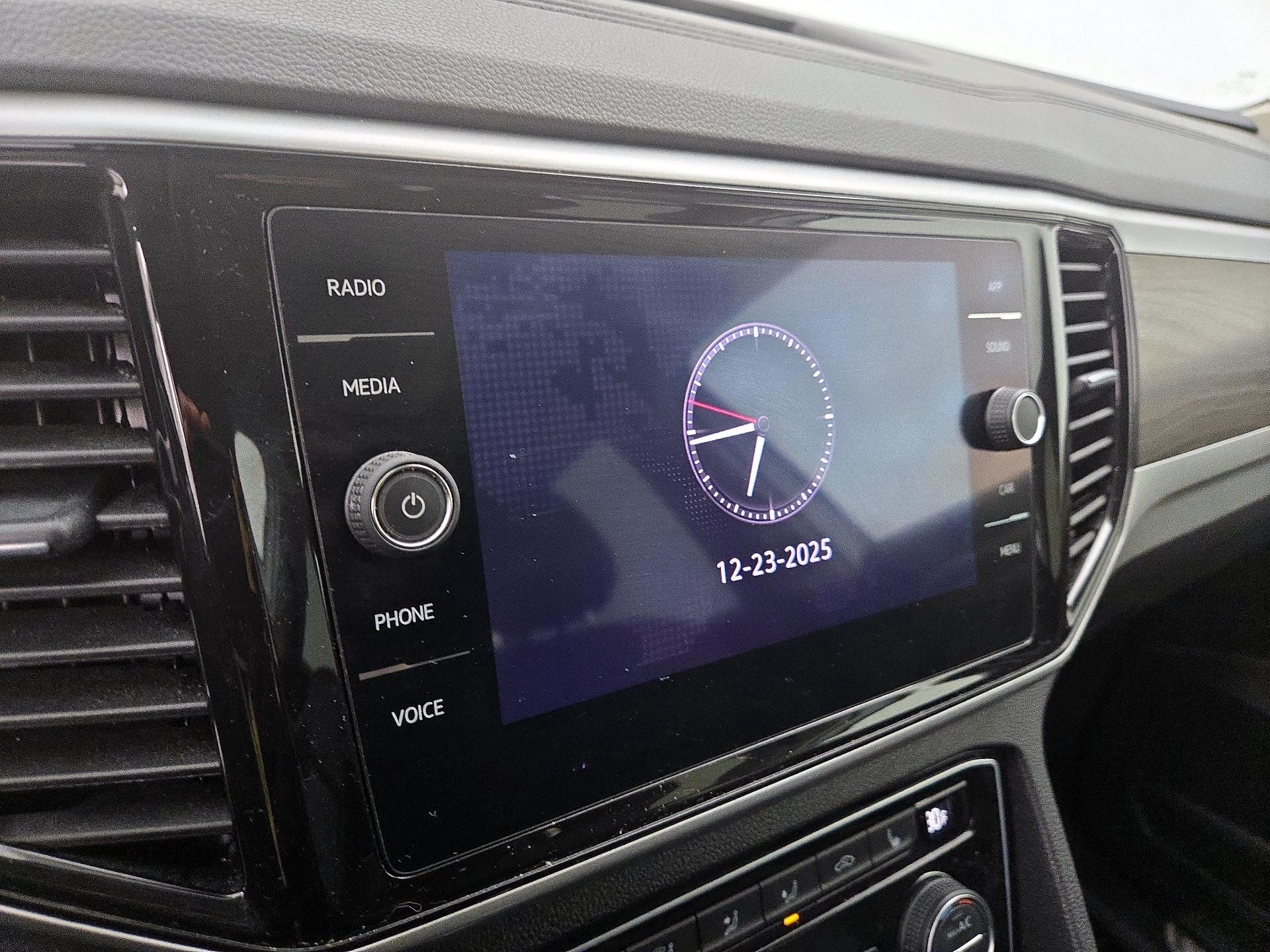 Thumbnail: 2022 Volkswagen Atlas - 15