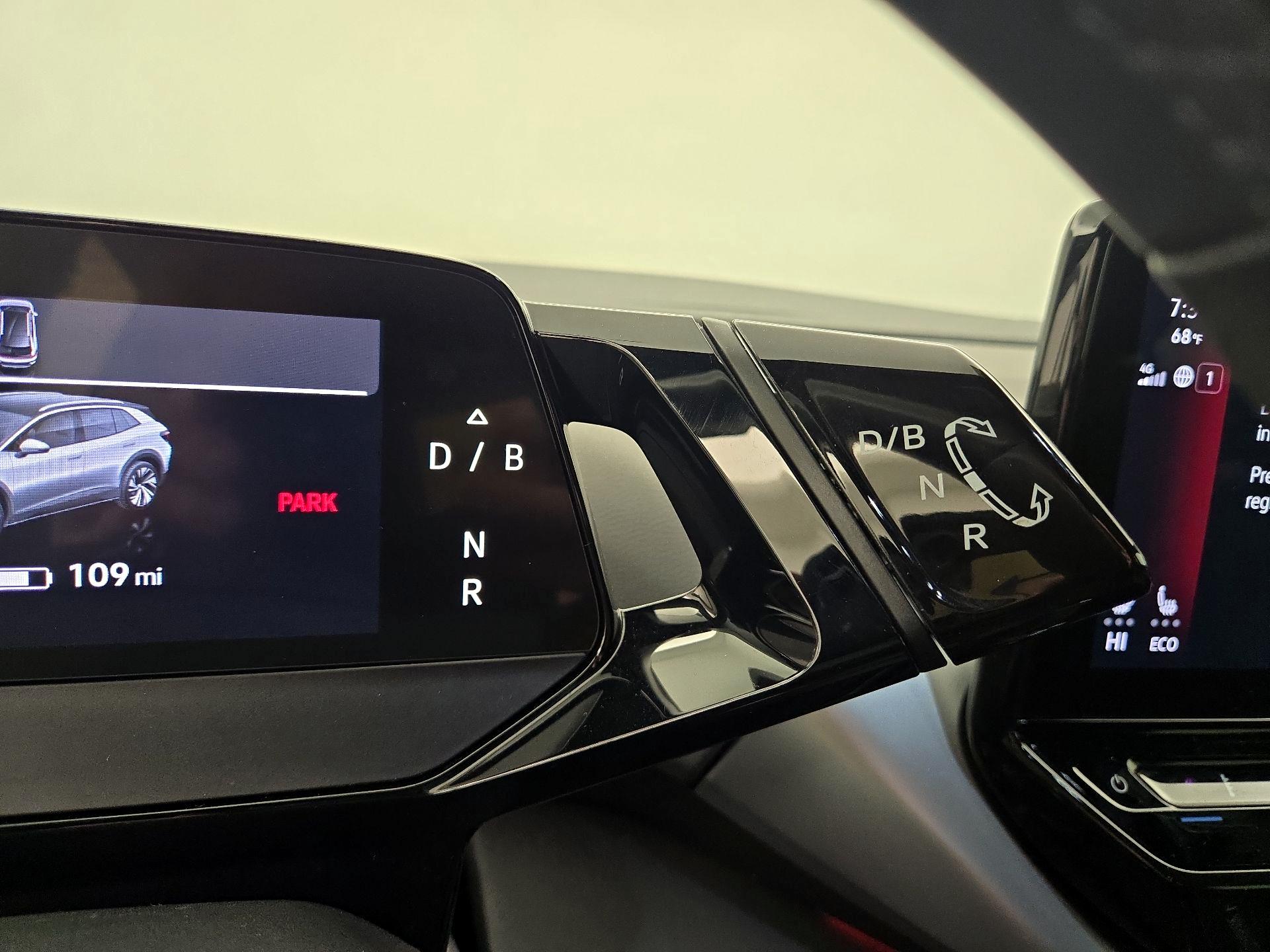 Thumbnail: 2022 Volkswagen ID.4 - 18