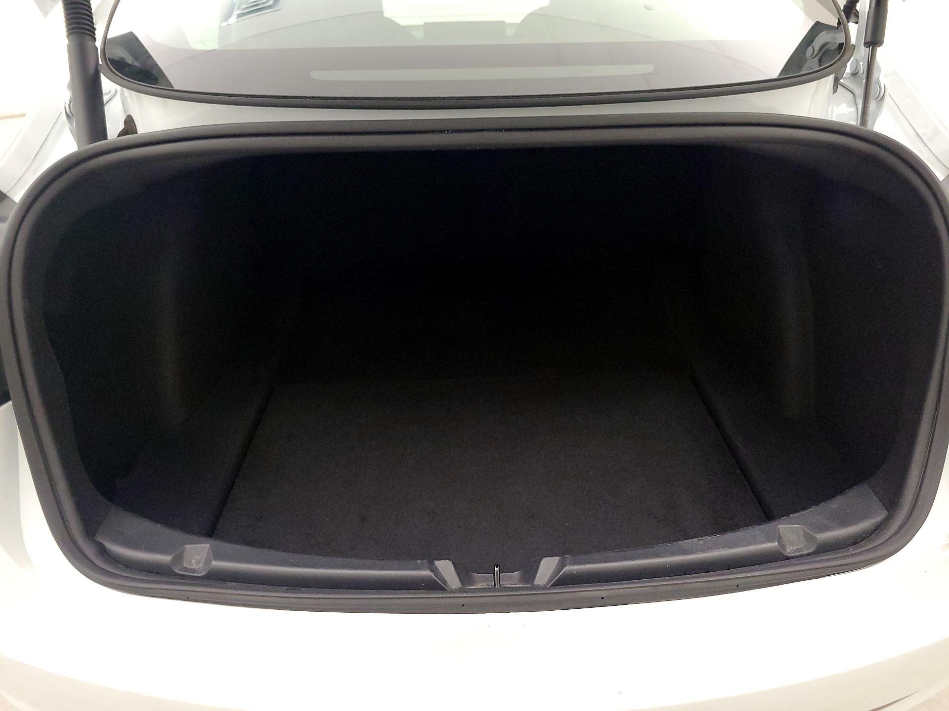 Thumbnail: 2023 Tesla Model 3 - 20