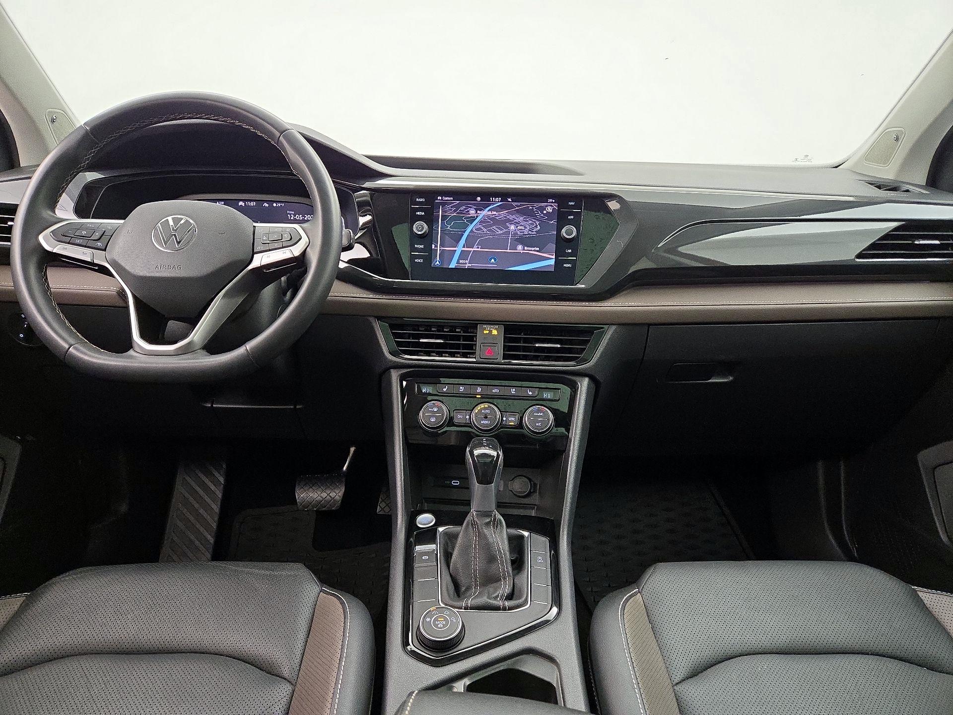 Thumbnail: 2022 Volkswagen Taos - 9