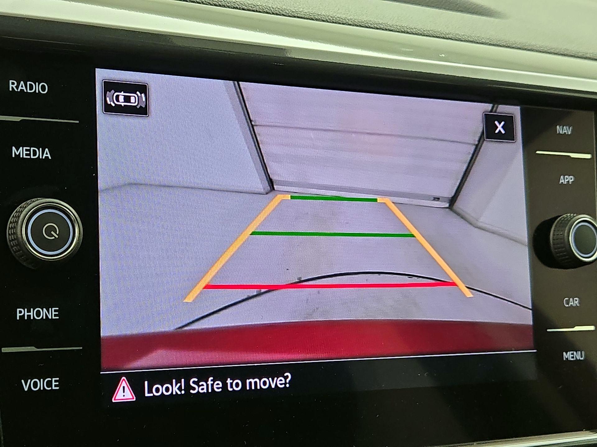 Thumbnail: 2022 Volkswagen Taos - 14