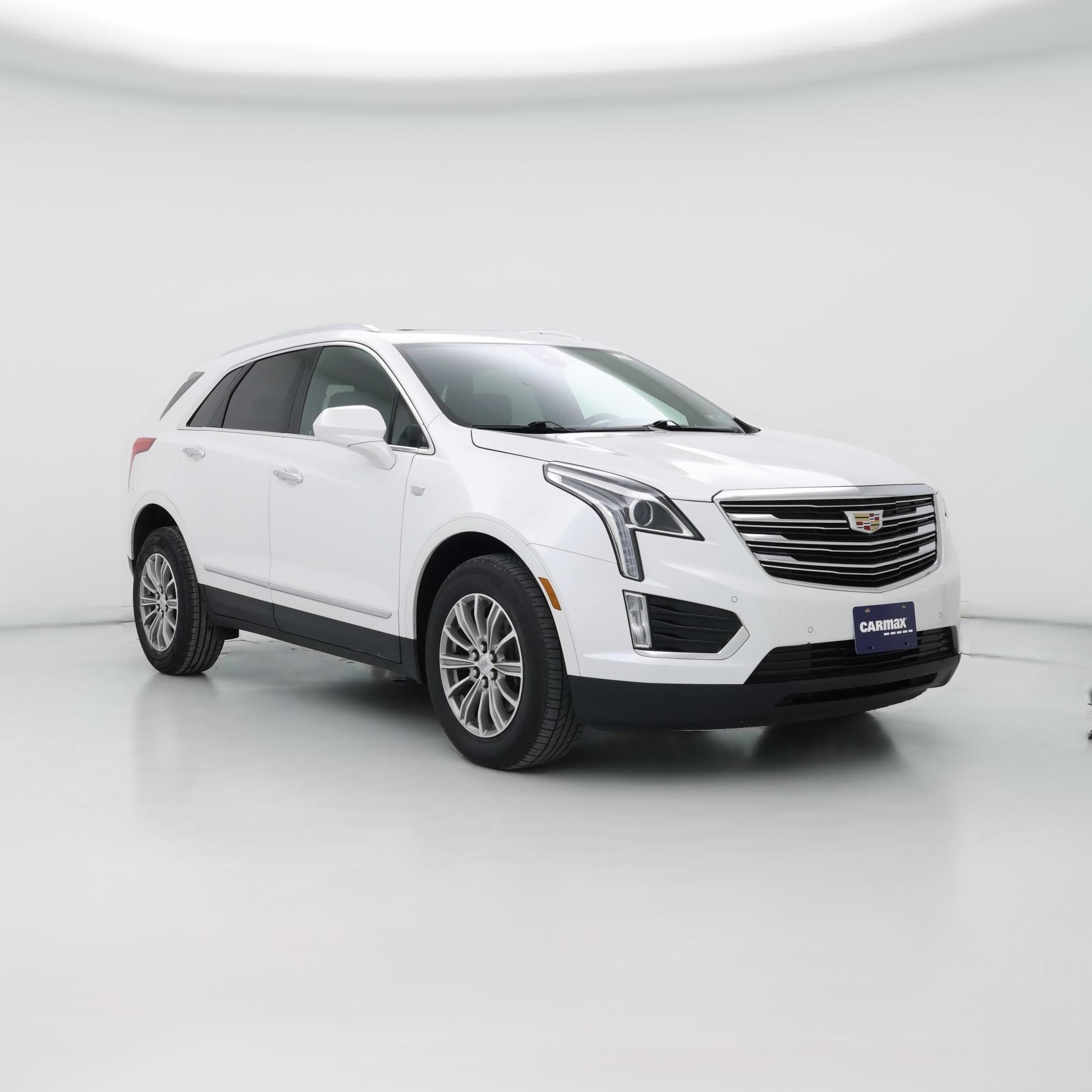 Thumbnail: 2017 Cadillac XT5 - 1