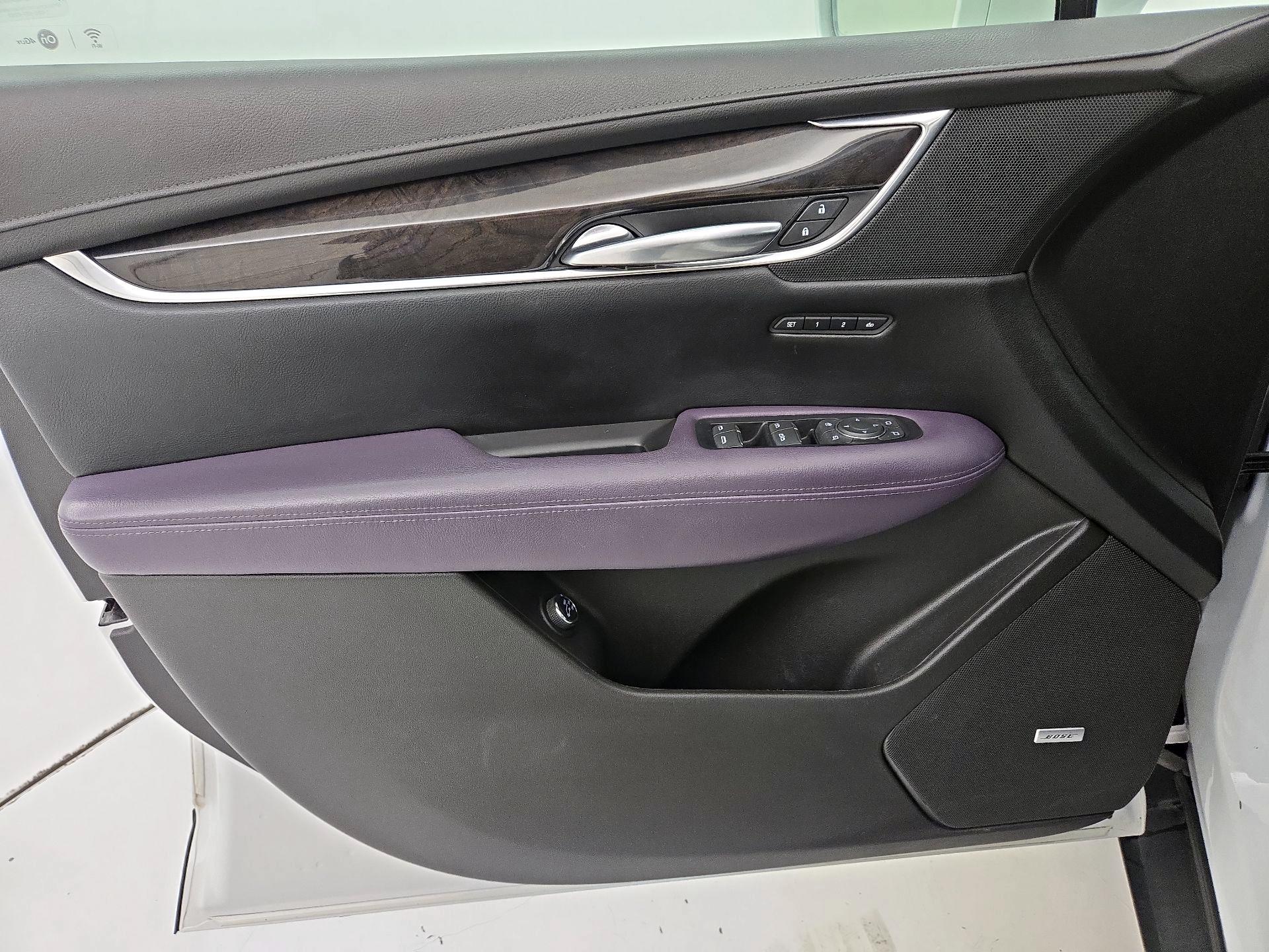 Thumbnail: 2017 Cadillac XT5 - 12