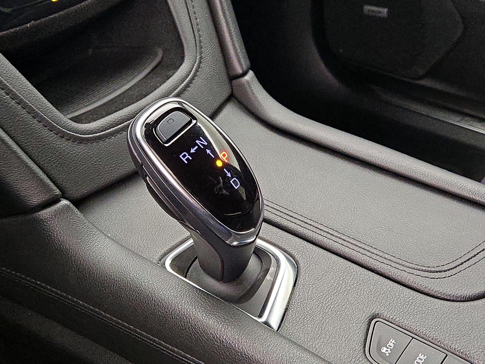 Thumbnail: 2017 Cadillac XT5 - 18