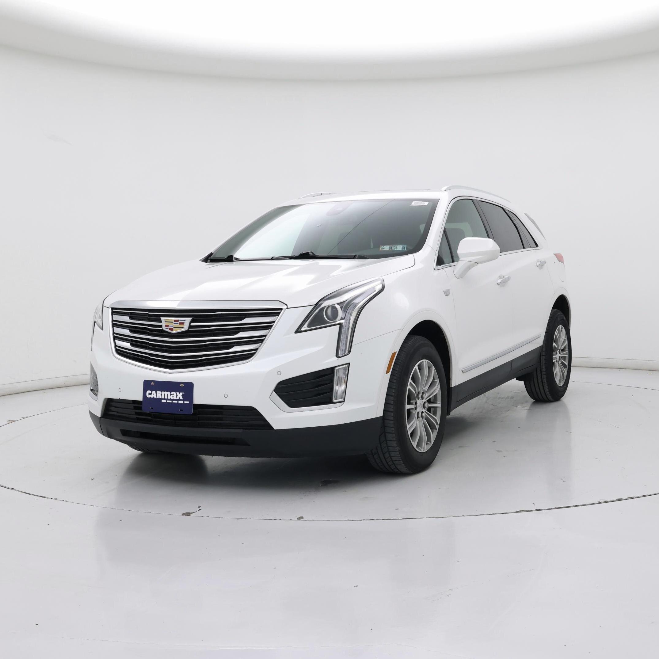 Thumbnail: 2017 Cadillac XT5 - 4