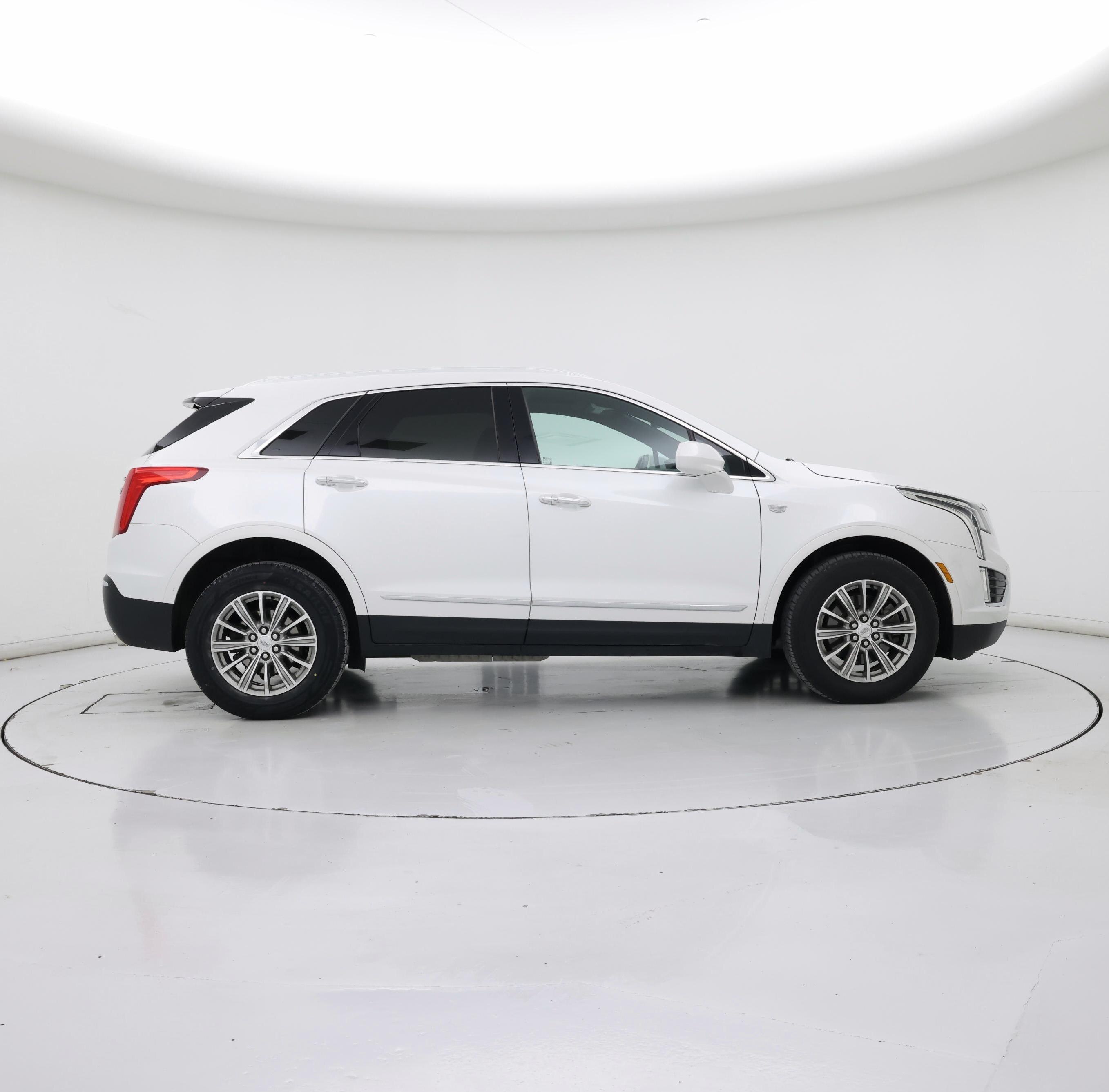 Thumbnail: 2017 Cadillac XT5 - 7