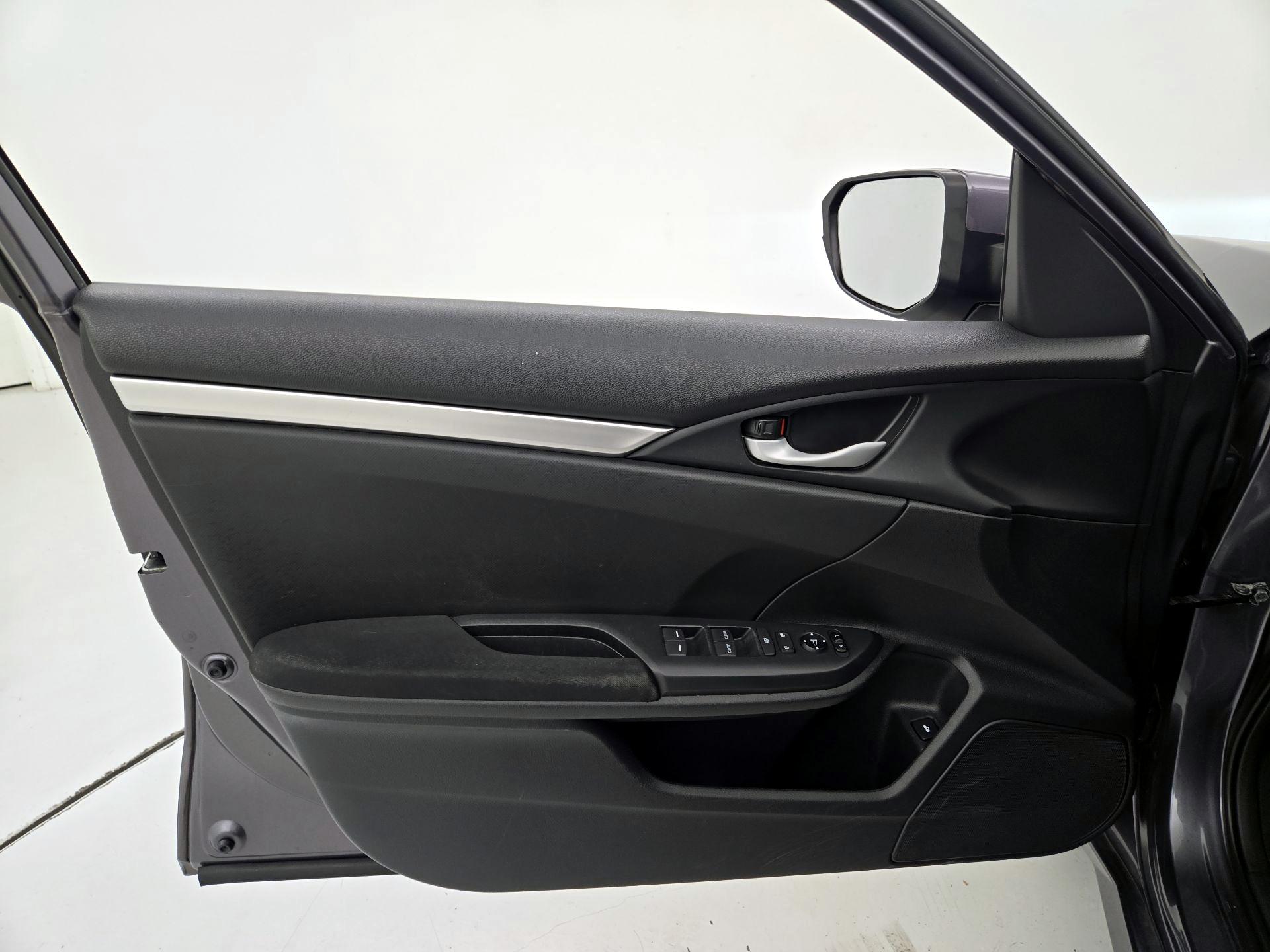 Thumbnail: 2017 Honda Civic - 12