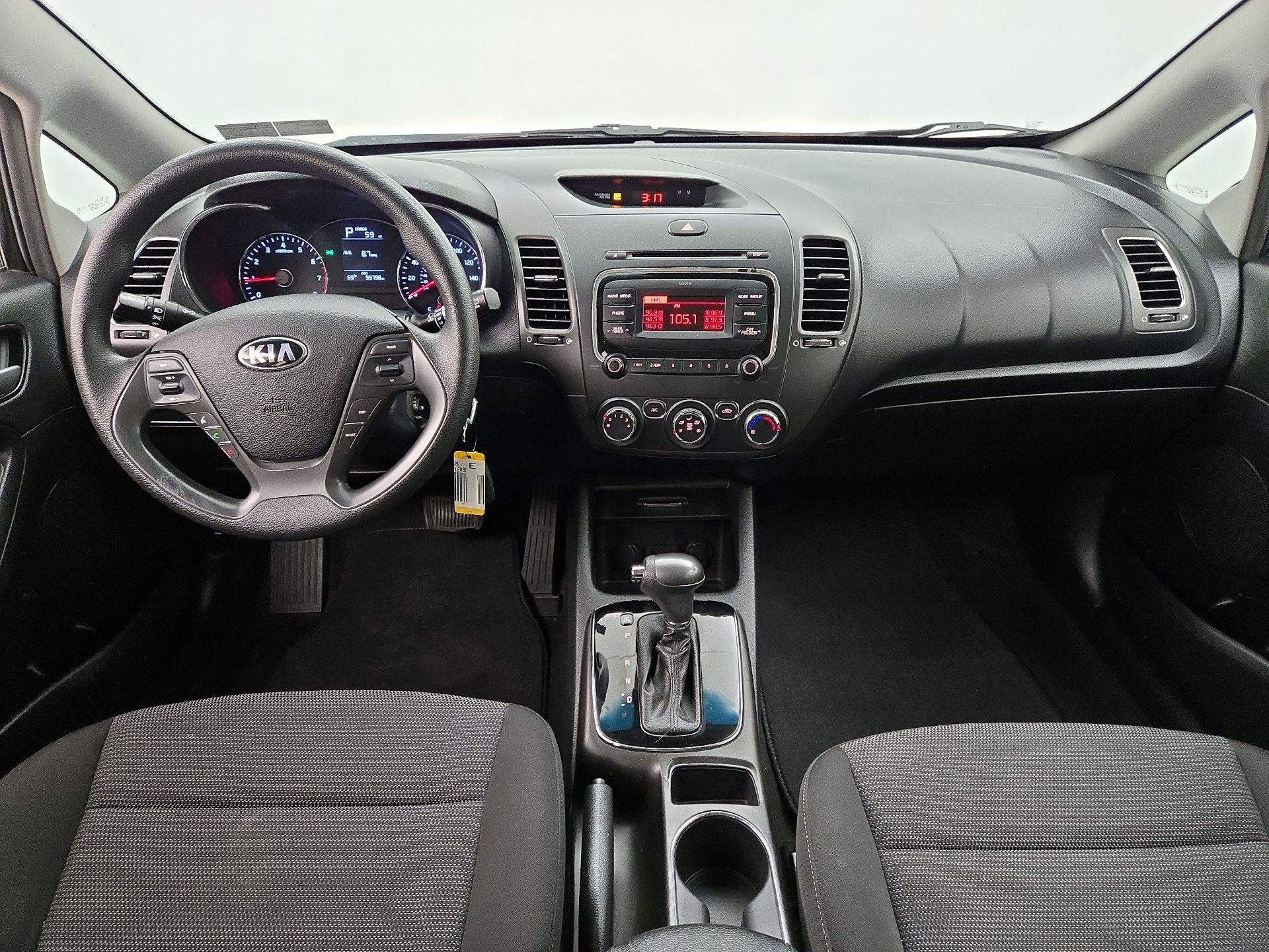 Thumbnail: 2017 Kia Forte - 9