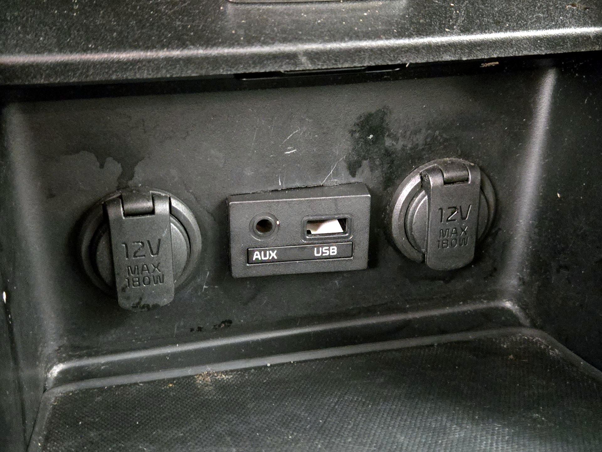 Thumbnail: 2017 Kia Forte - 17