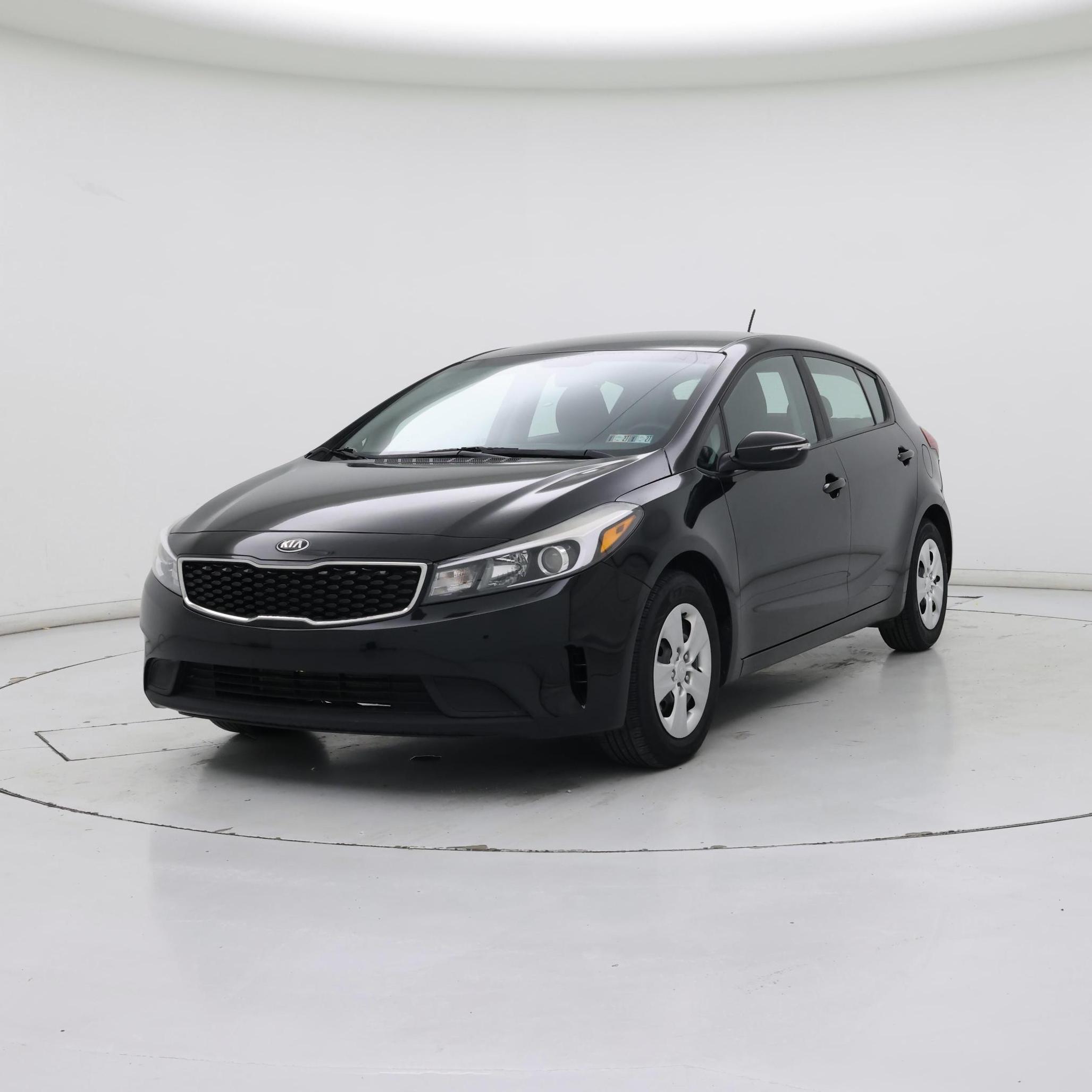 Thumbnail: 2017 Kia Forte - 4