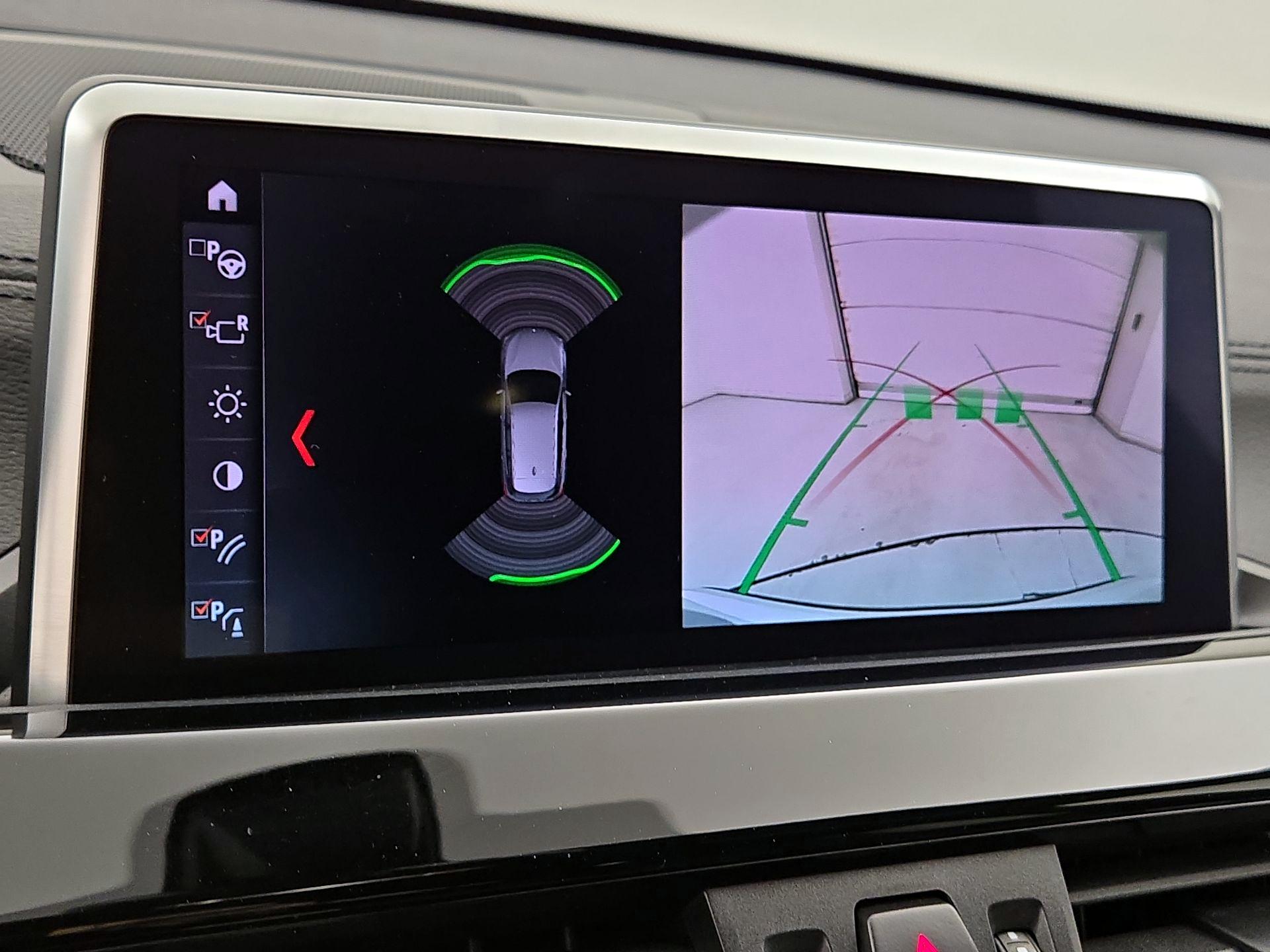 Thumbnail: 2021 BMW X1 - 14