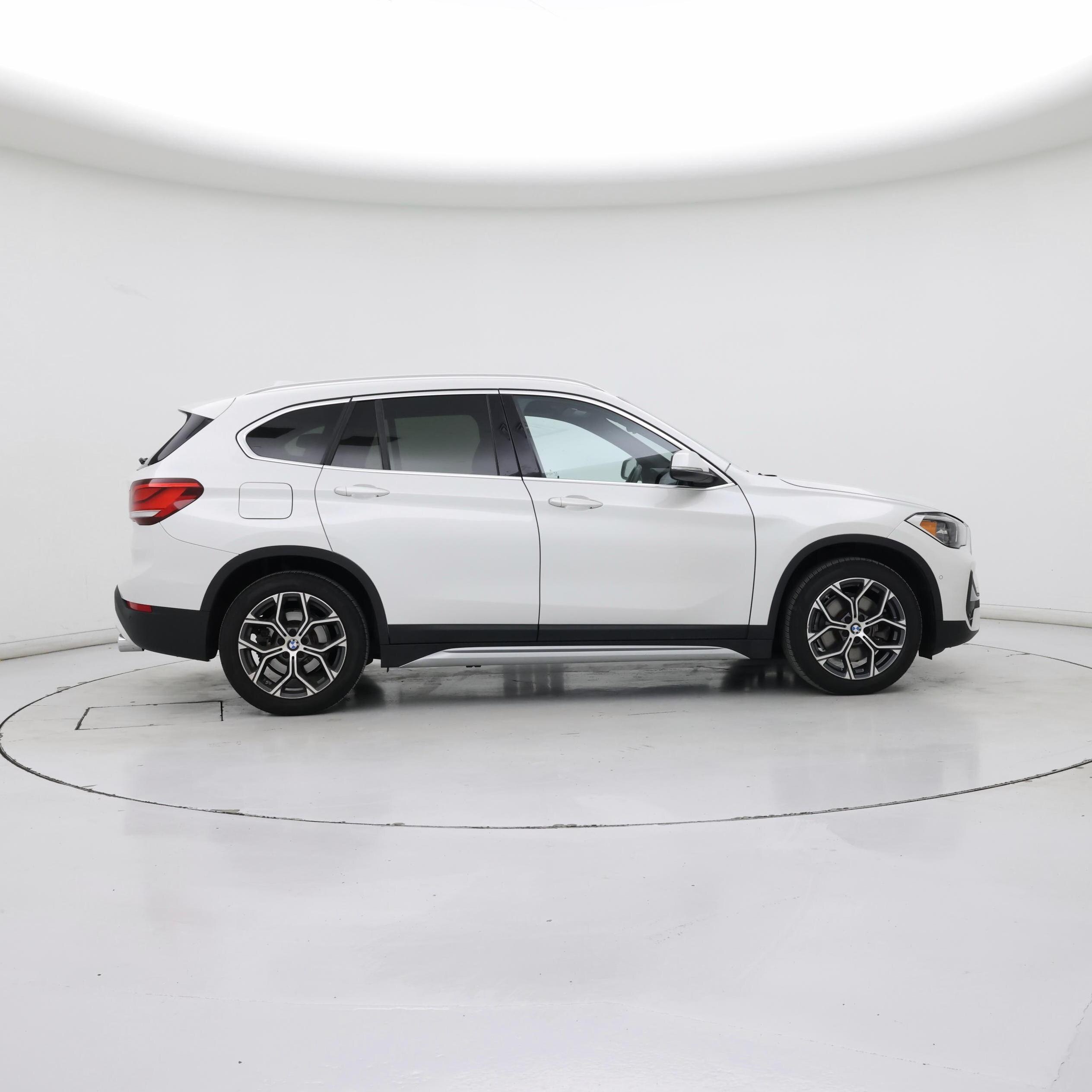 Thumbnail: 2021 BMW X1 - 7
