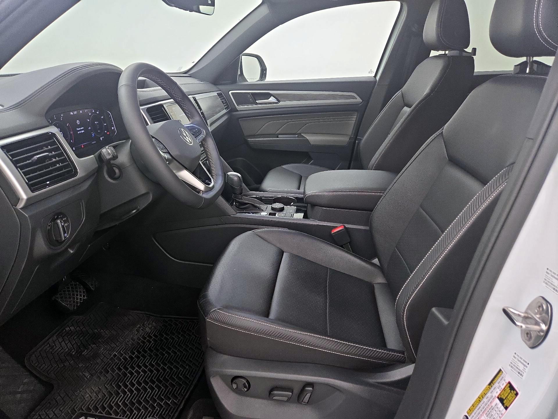 Thumbnail: 2022 Volkswagen Atlas - 11