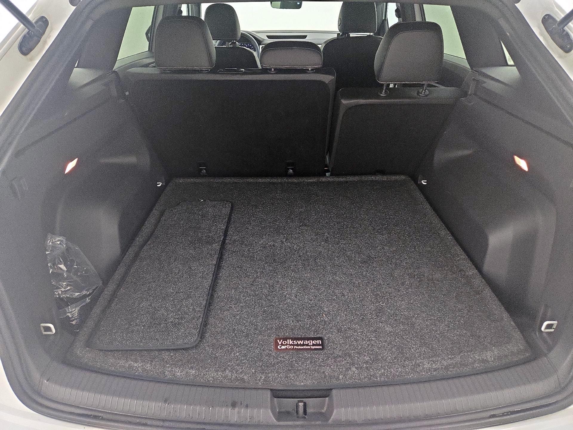 Thumbnail: 2022 Volkswagen Atlas - 19