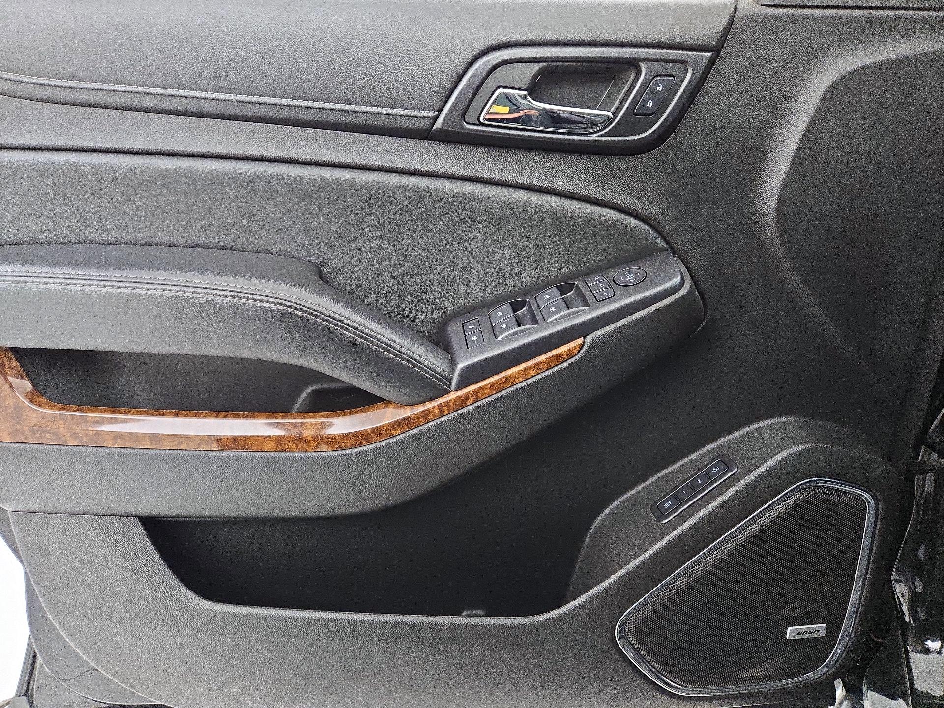 Thumbnail: 2016 Chevrolet Tahoe - 12