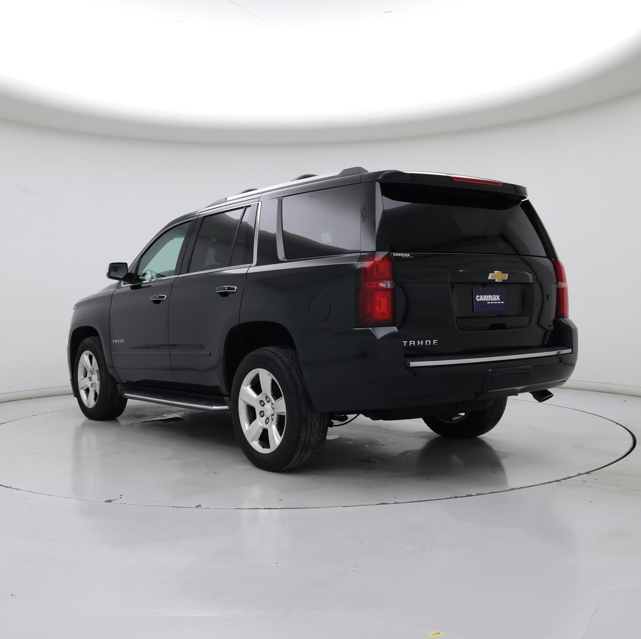 Thumbnail: 2016 Chevrolet Tahoe - 2