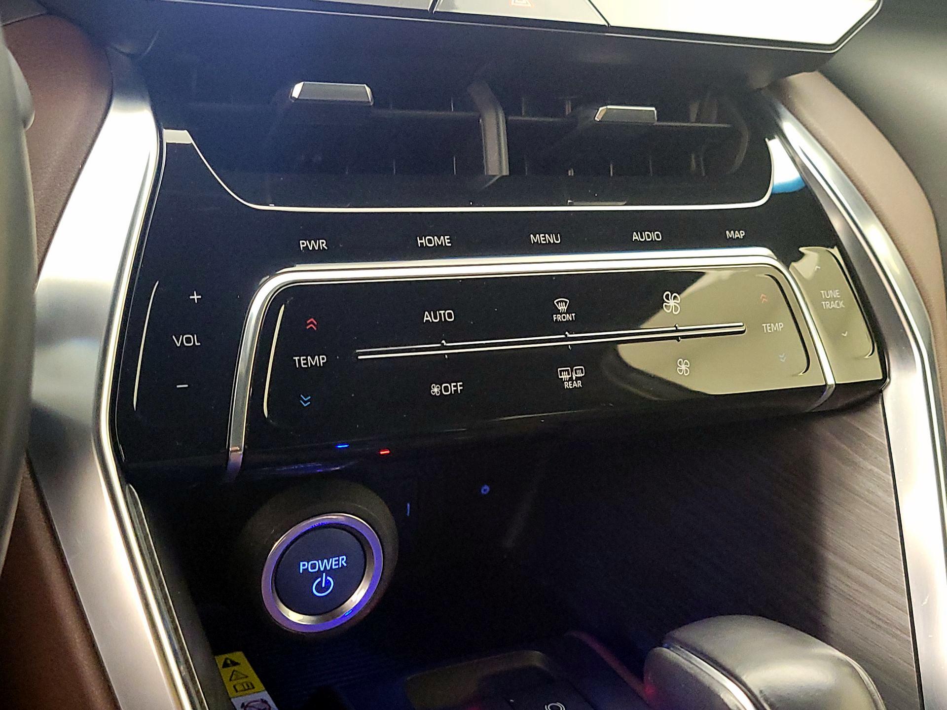 Thumbnail: 2021 Toyota Venza - 17