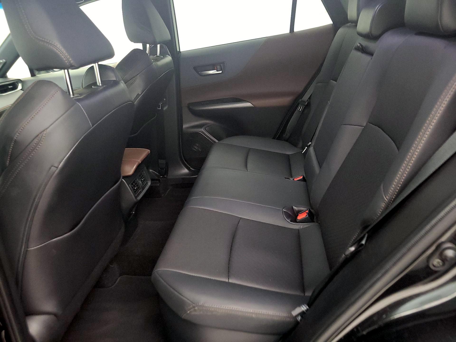 Thumbnail: 2021 Toyota Venza - 20