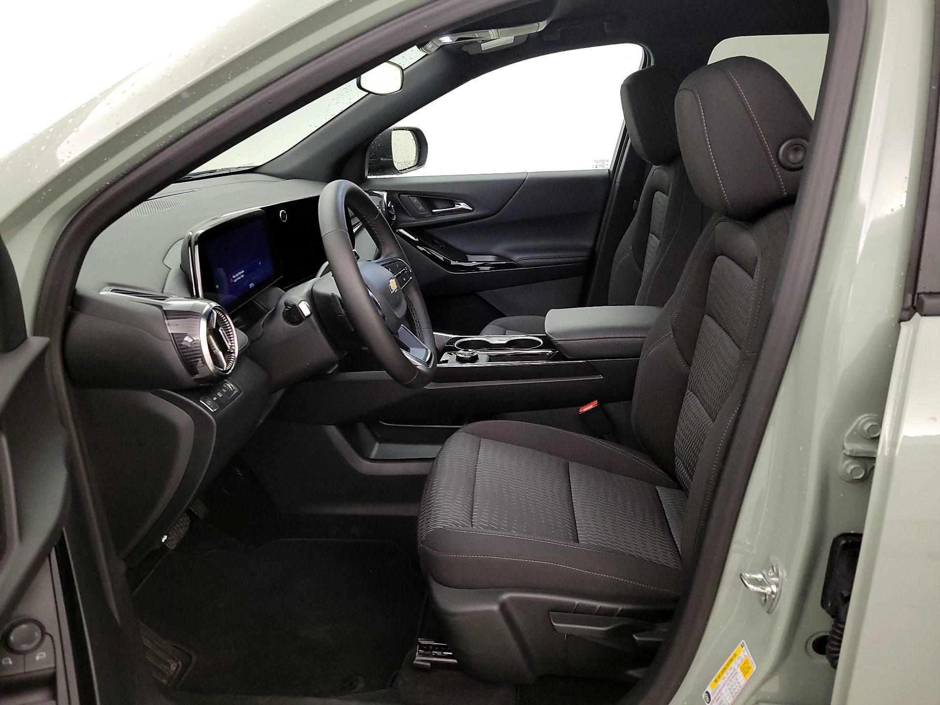 Thumbnail: 2026 Chevrolet Equinox - 11