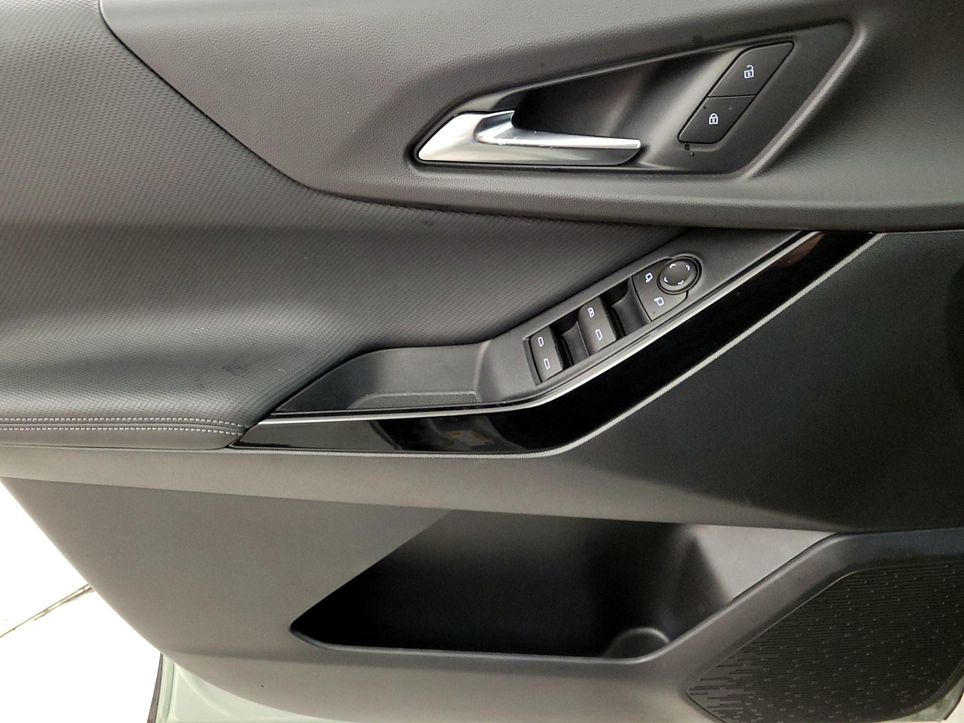 Thumbnail: 2026 Chevrolet Equinox - 12