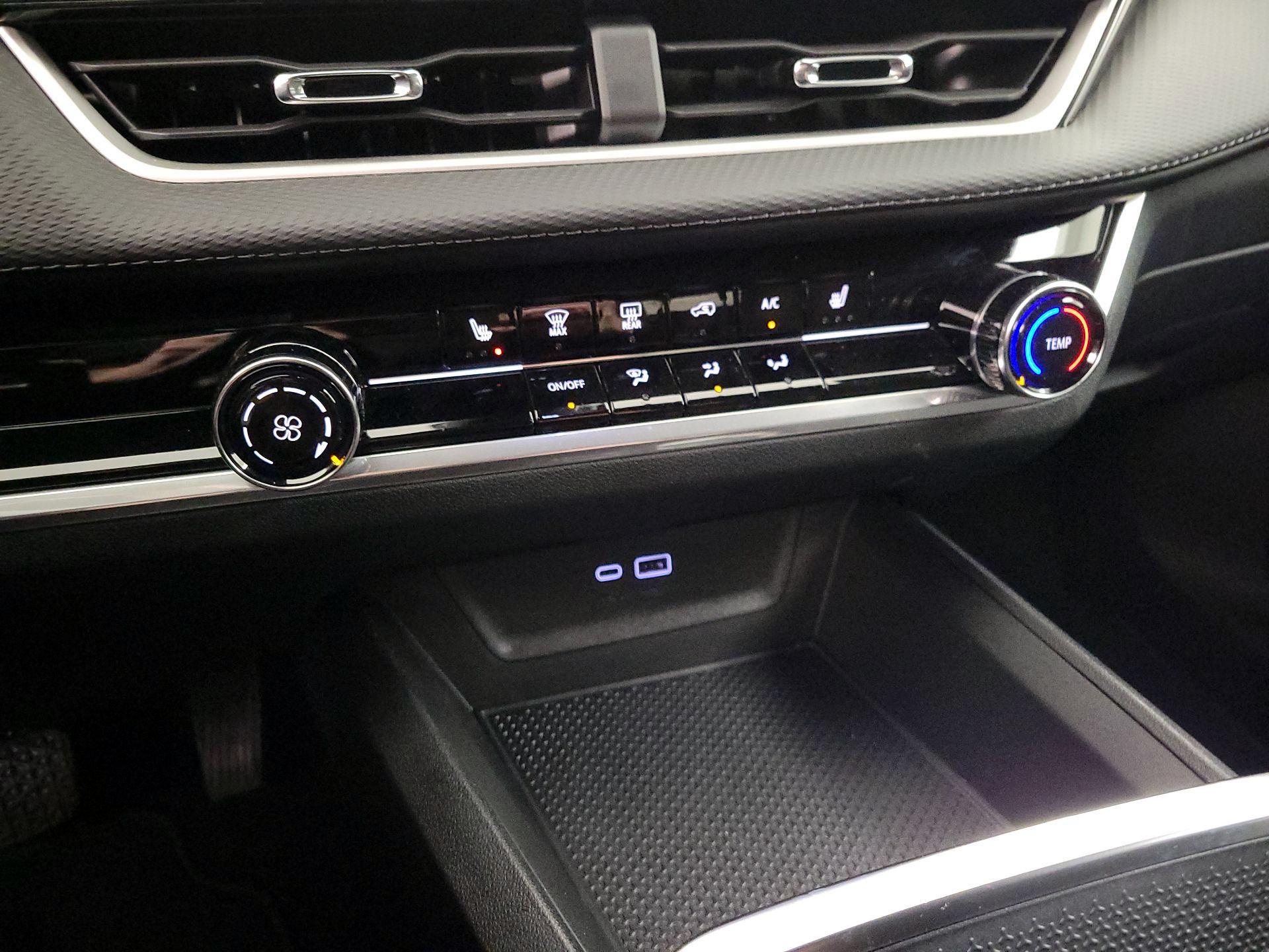 Thumbnail: 2026 Chevrolet Equinox - 17