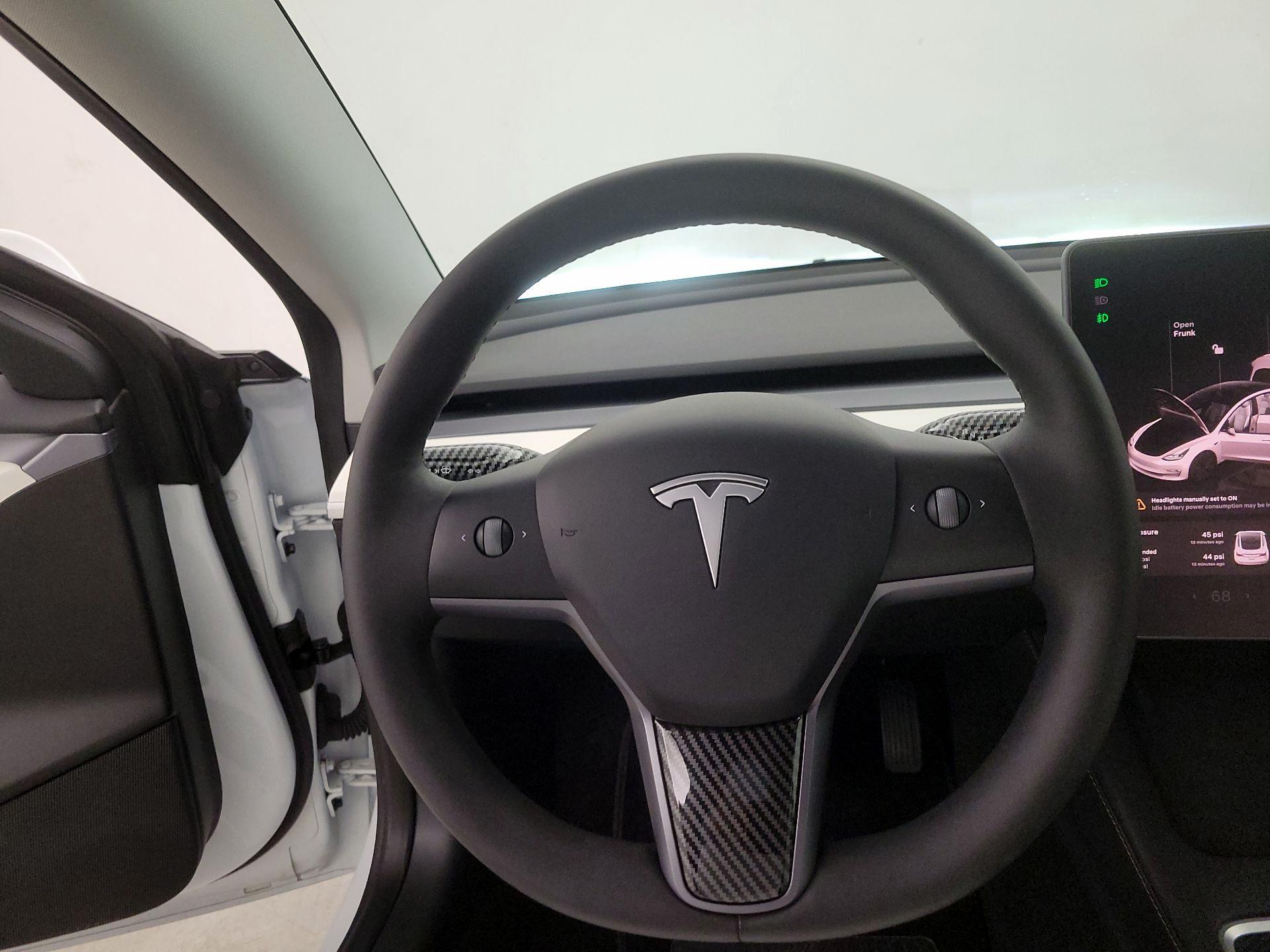 Thumbnail: 2022 Tesla Model 3 - 10