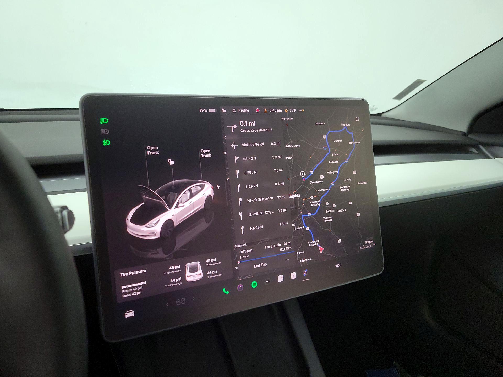 Thumbnail: 2022 Tesla Model 3 - 13