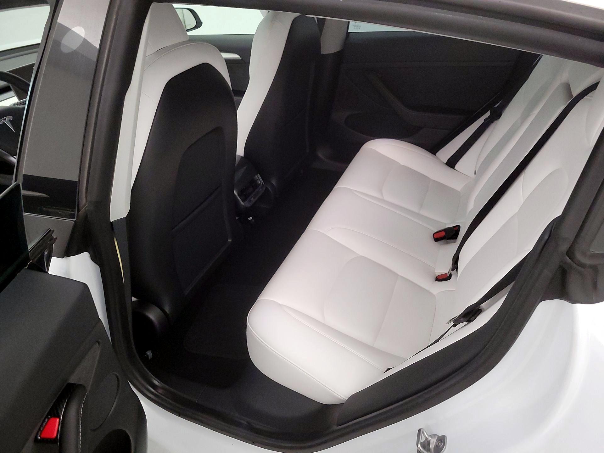 Thumbnail: 2022 Tesla Model 3 - 19