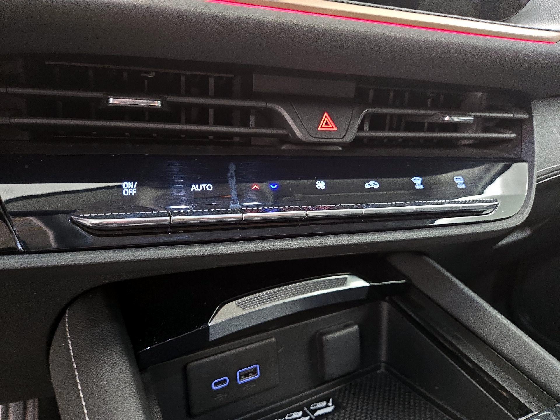 Thumbnail: 2024 Buick Envision - 16