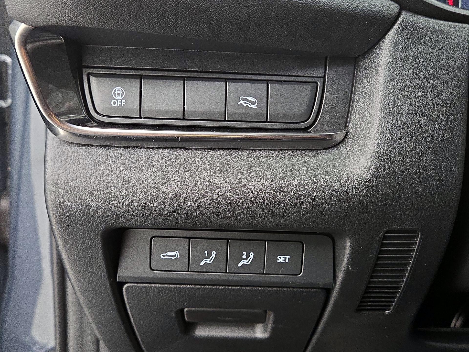 Thumbnail: 2023 Mazda CX-30 - 13