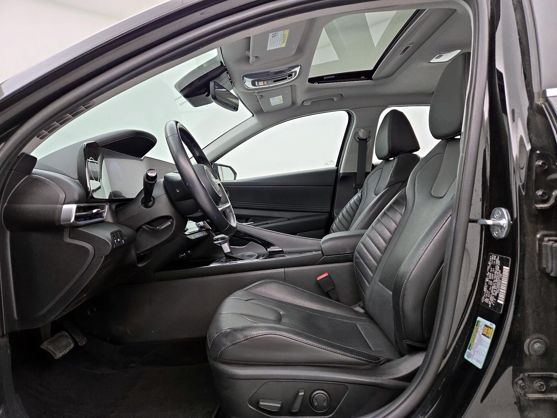 Thumbnail: 2023 Hyundai Elantra - 11