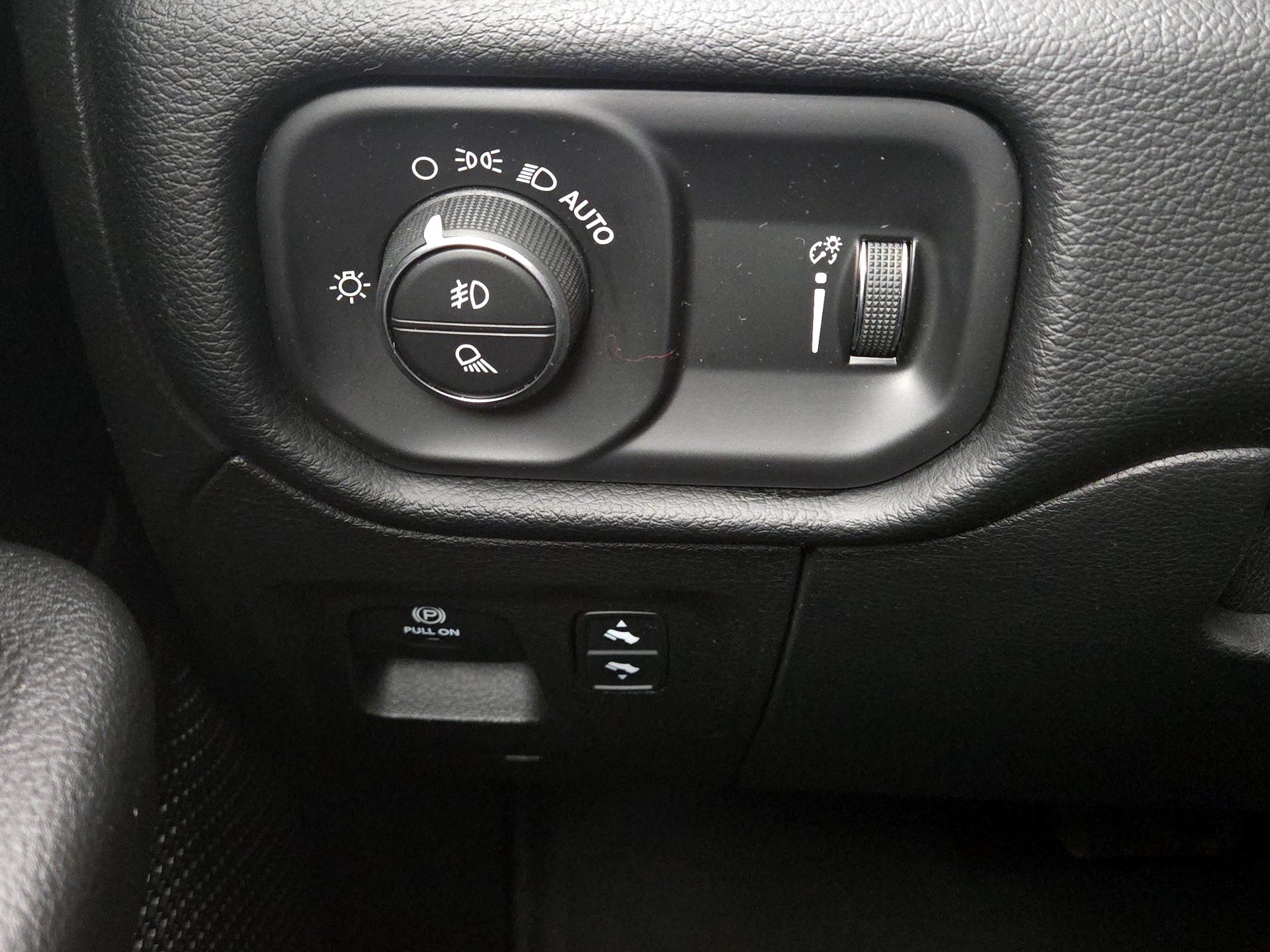 Thumbnail: 2021 RAM 1500 - 13