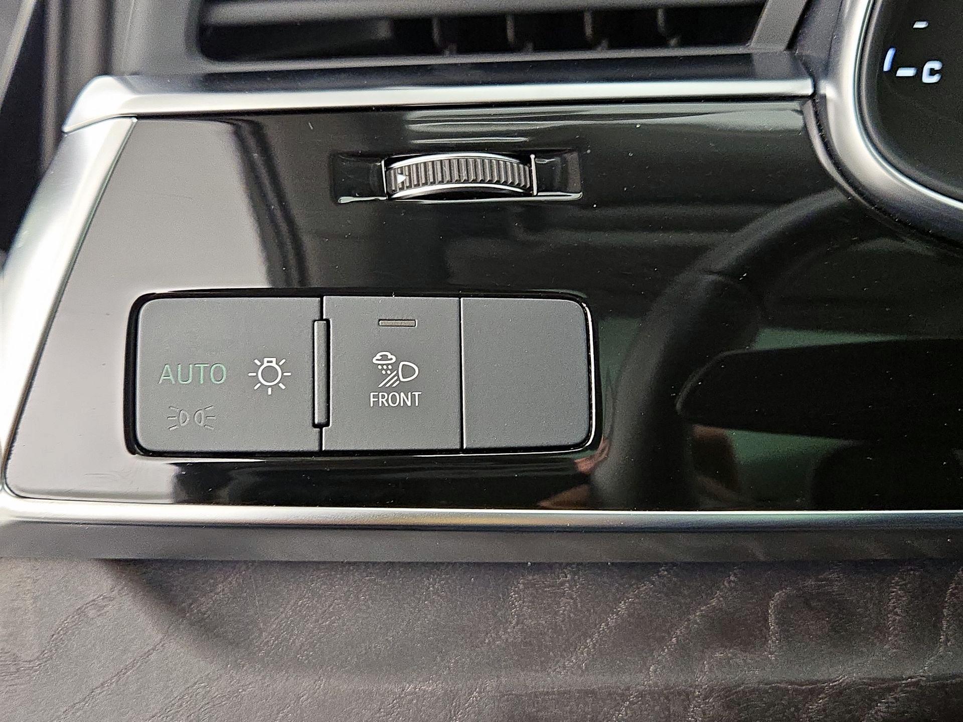 Thumbnail: 2023 Audi Q7 - 13