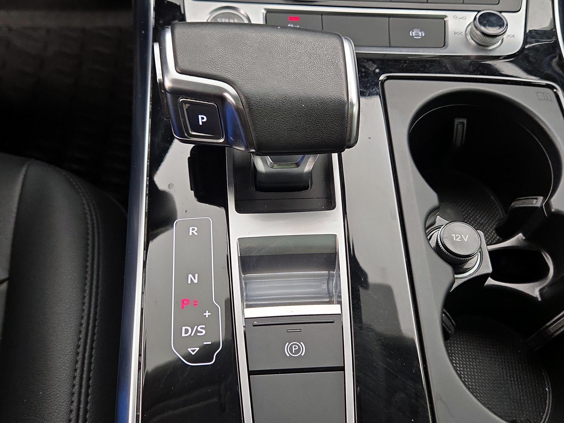 Thumbnail: 2023 Audi Q7 - 17