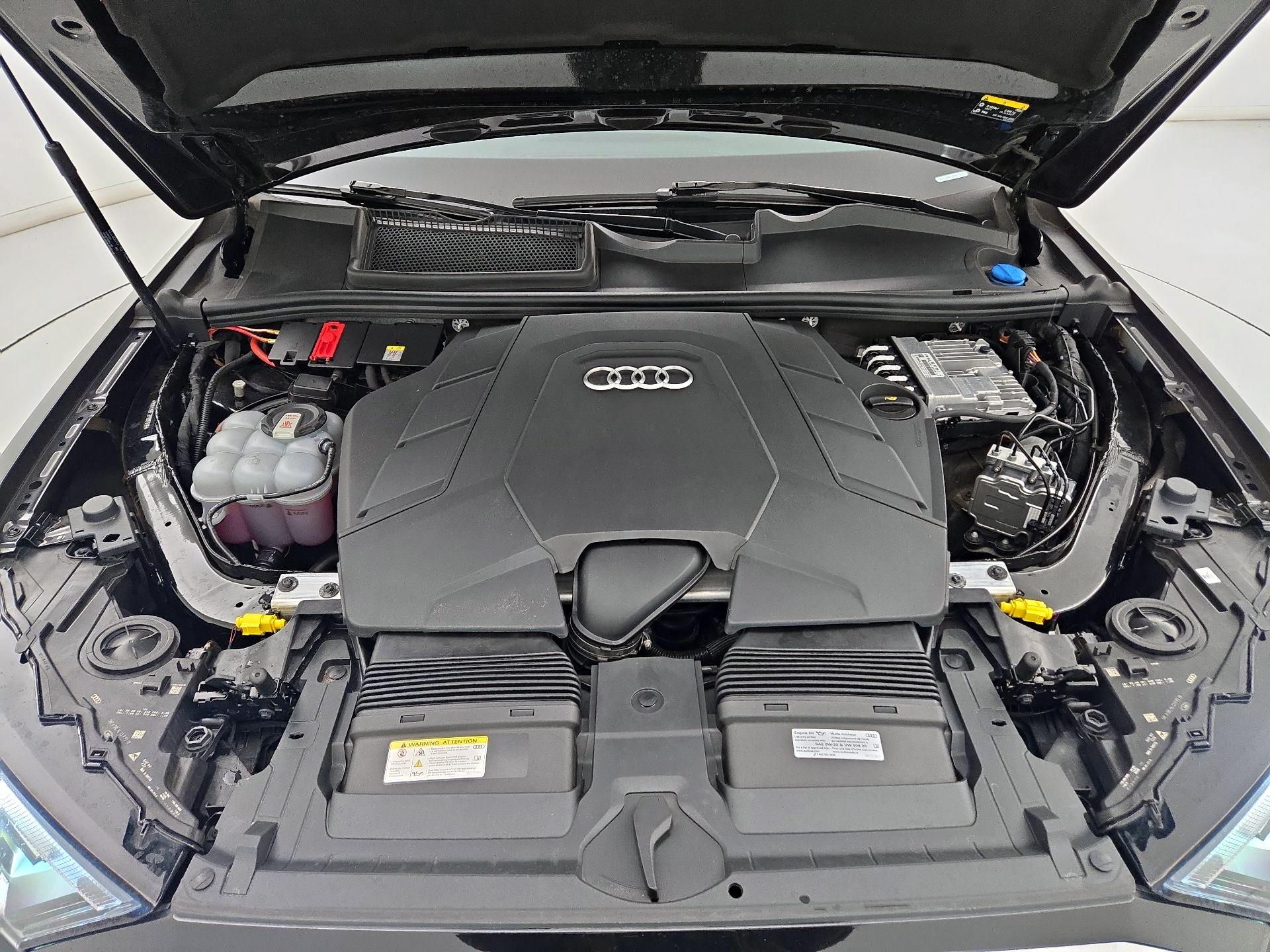 Thumbnail: 2023 Audi Q7 - 20