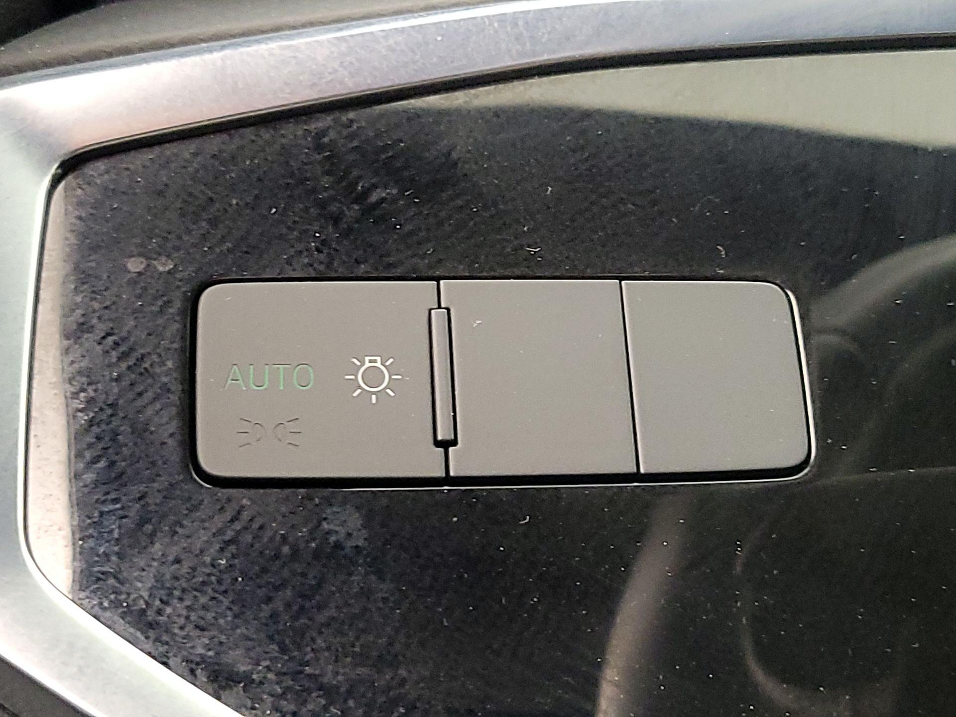 Thumbnail: 2022 Audi Q3 - 13