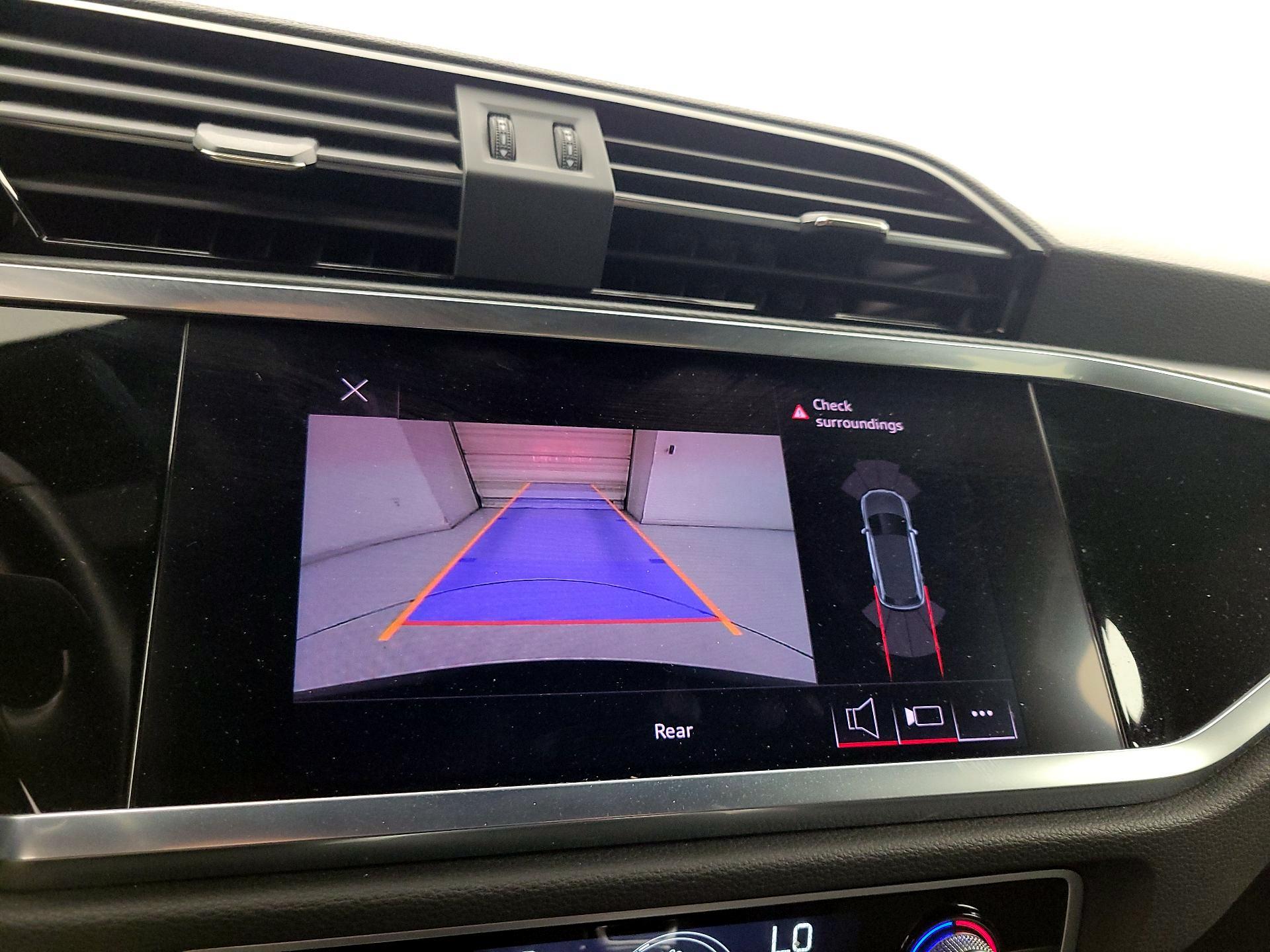 Thumbnail: 2022 Audi Q3 - 14