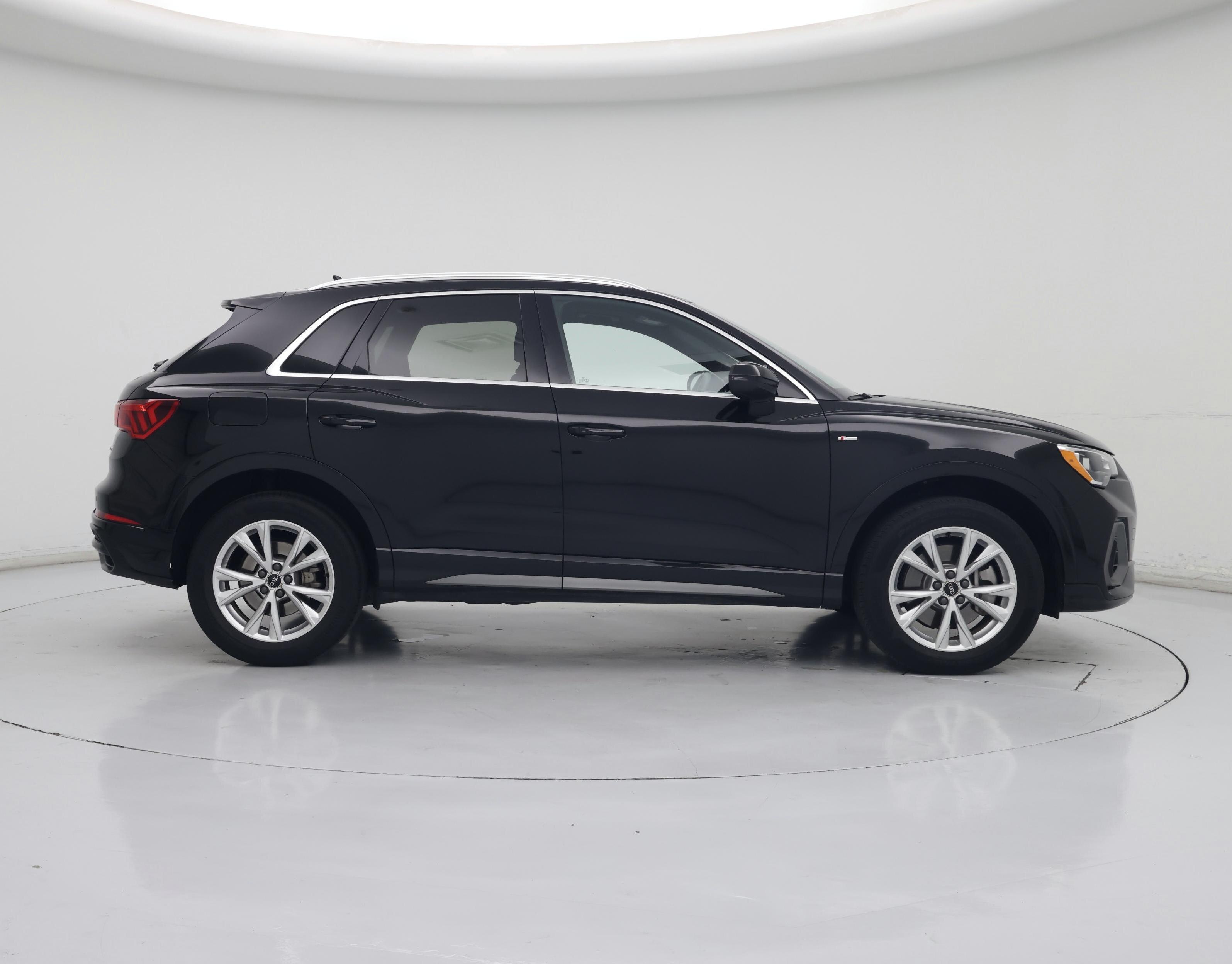 Thumbnail: 2022 Audi Q3 - 7