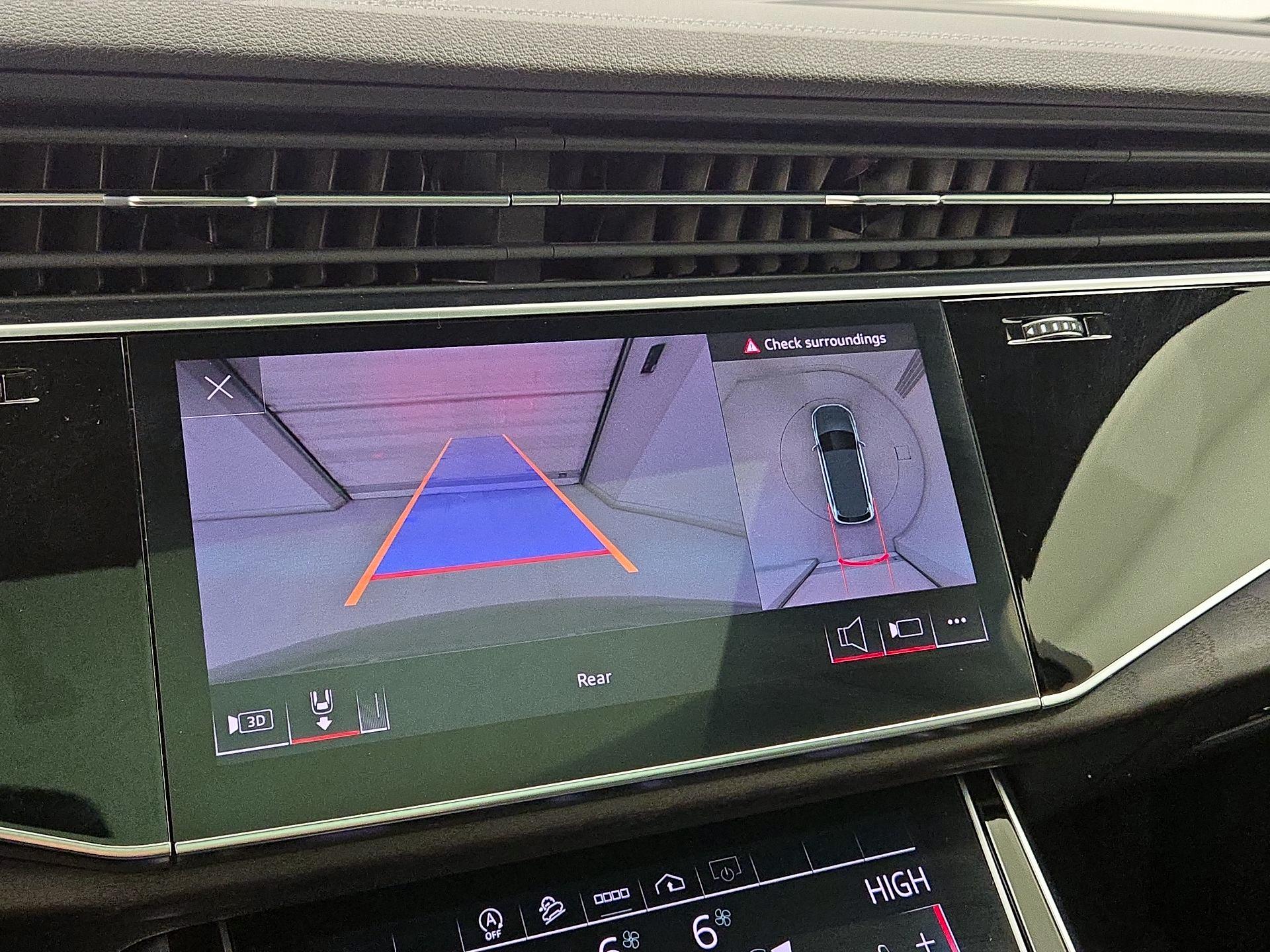 Thumbnail: 2023 Audi Q7 - 15