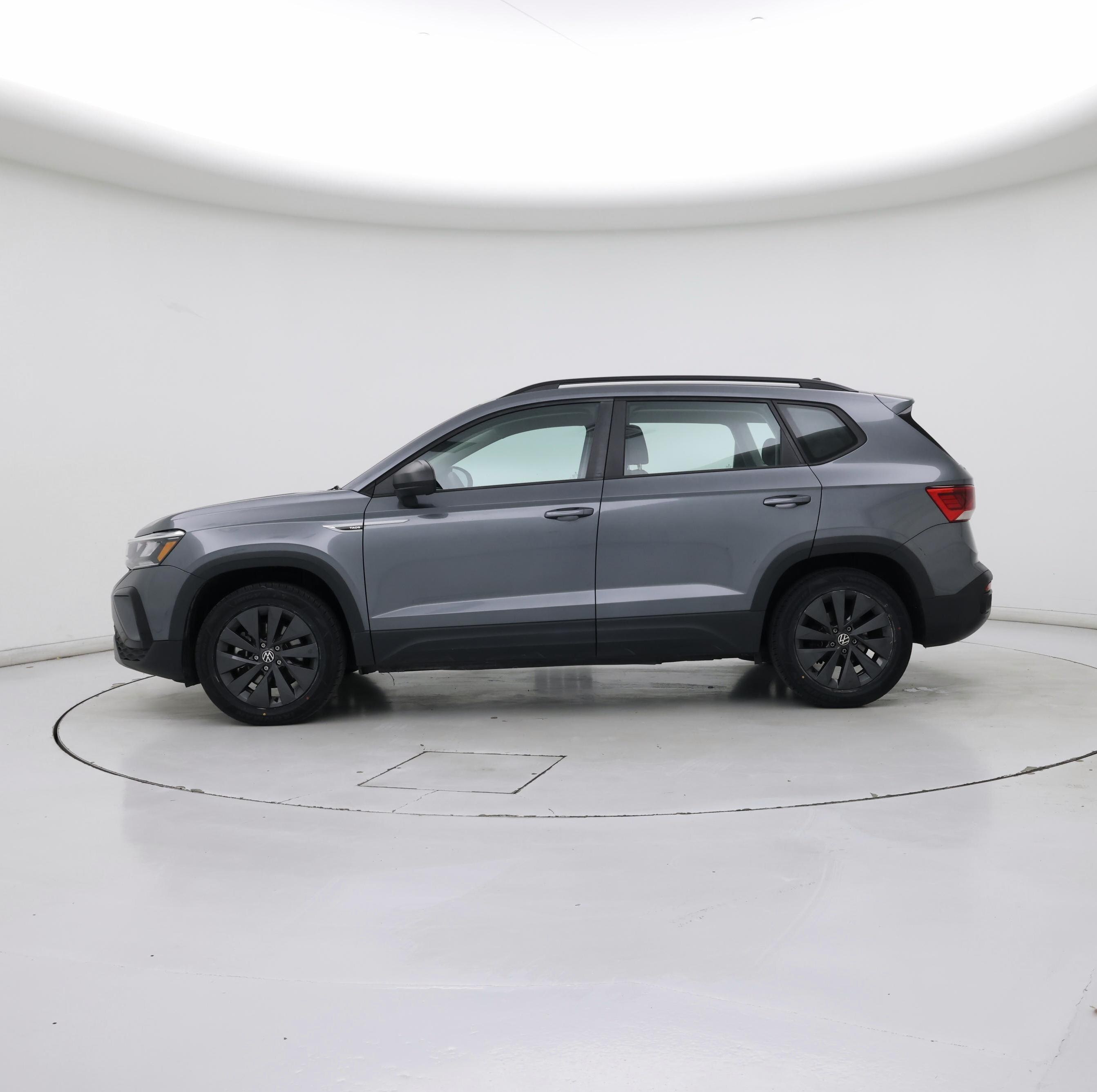 Thumbnail: 2022 Volkswagen Taos - 3