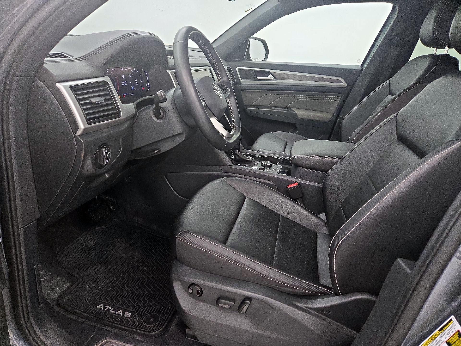 Thumbnail: 2022 Volkswagen Atlas - 11