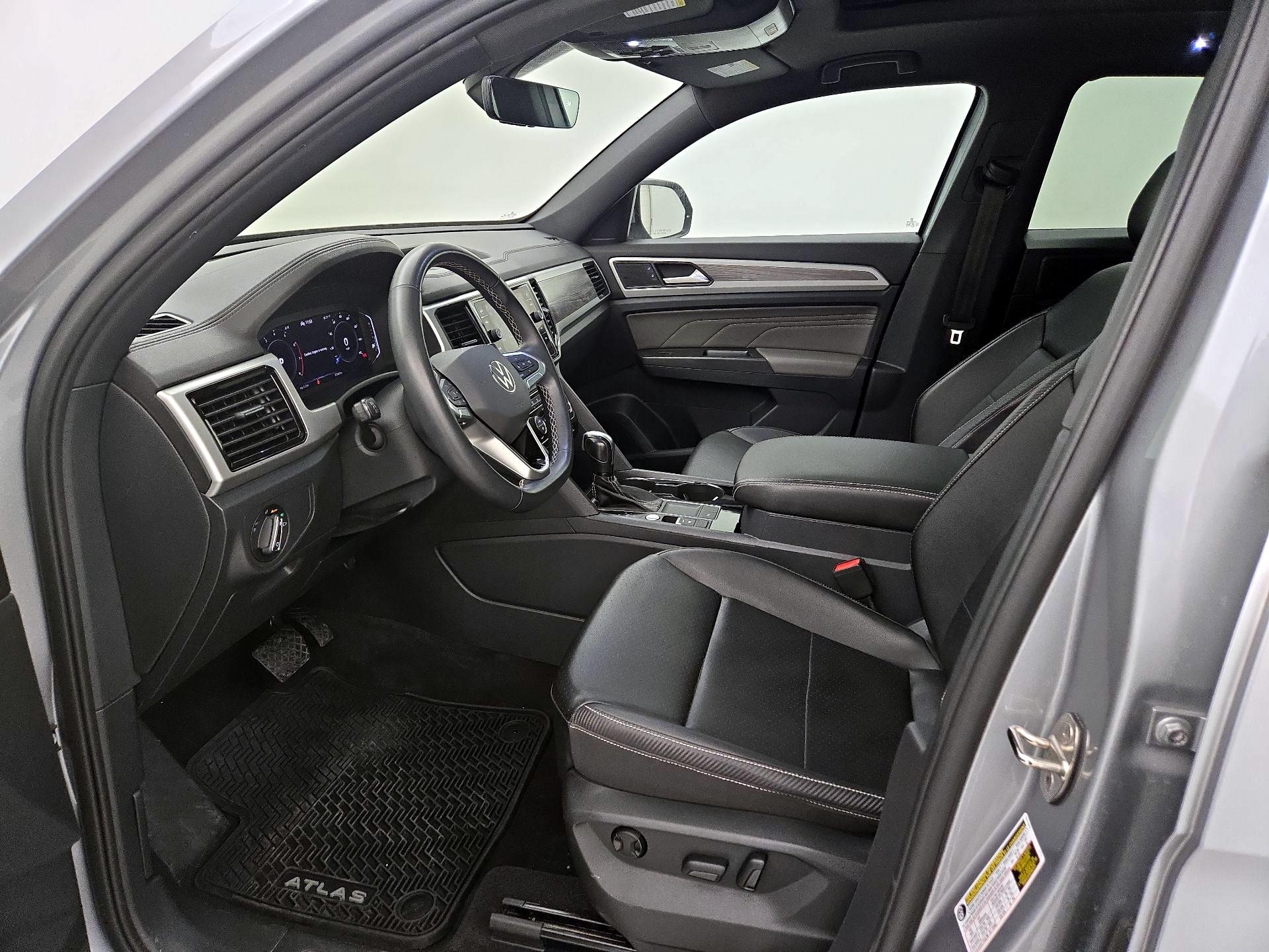 Thumbnail: 2022 Volkswagen Atlas - 11