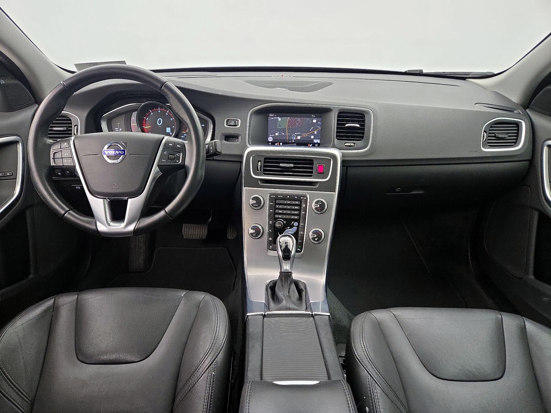 Thumbnail: 2017 Volvo S60 - 9