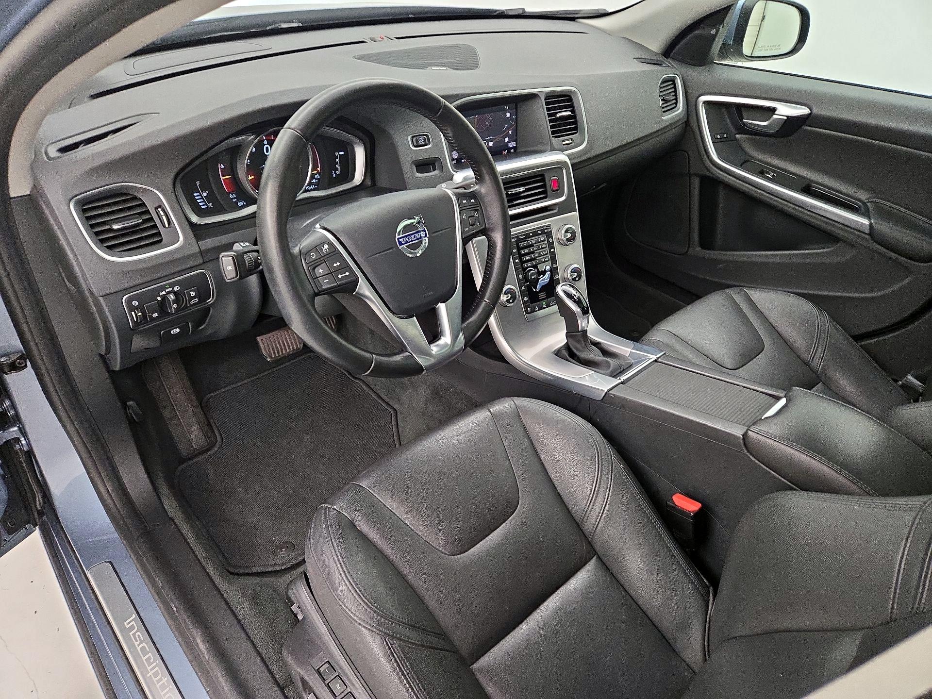 Thumbnail: 2017 Volvo S60 - 11