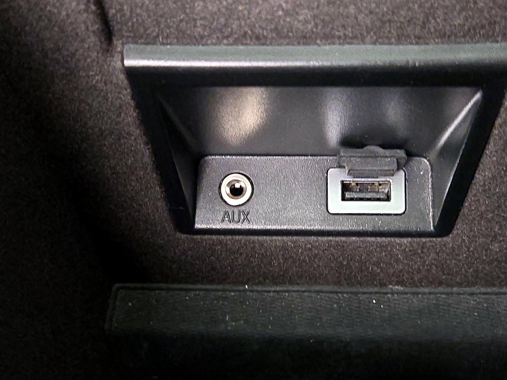 Thumbnail: 2017 Volvo S60 - 19