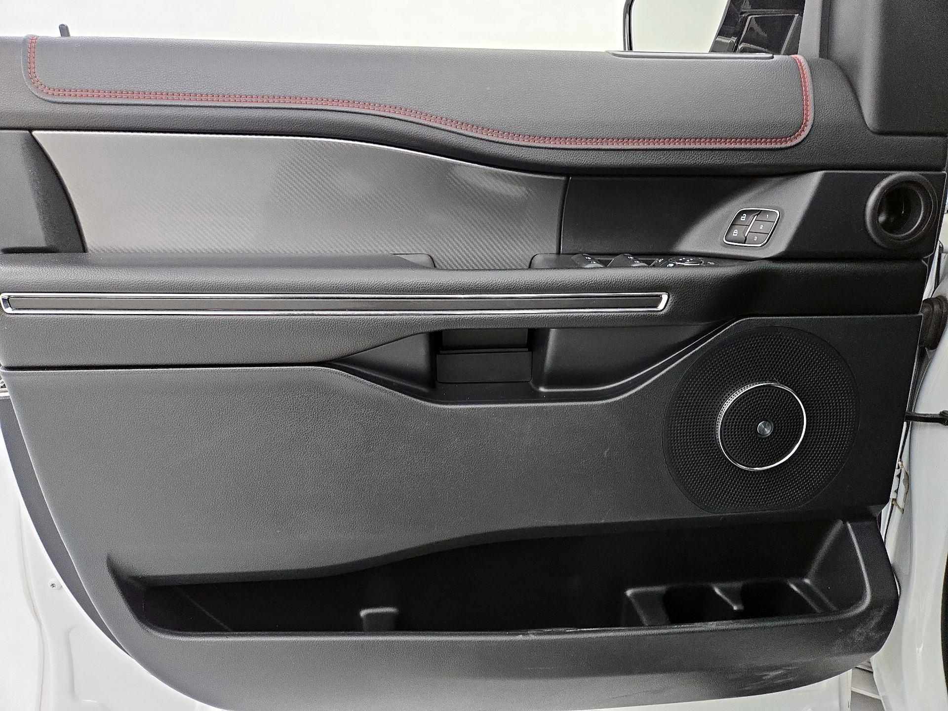 Thumbnail: 2020 Ford Expedition - 12