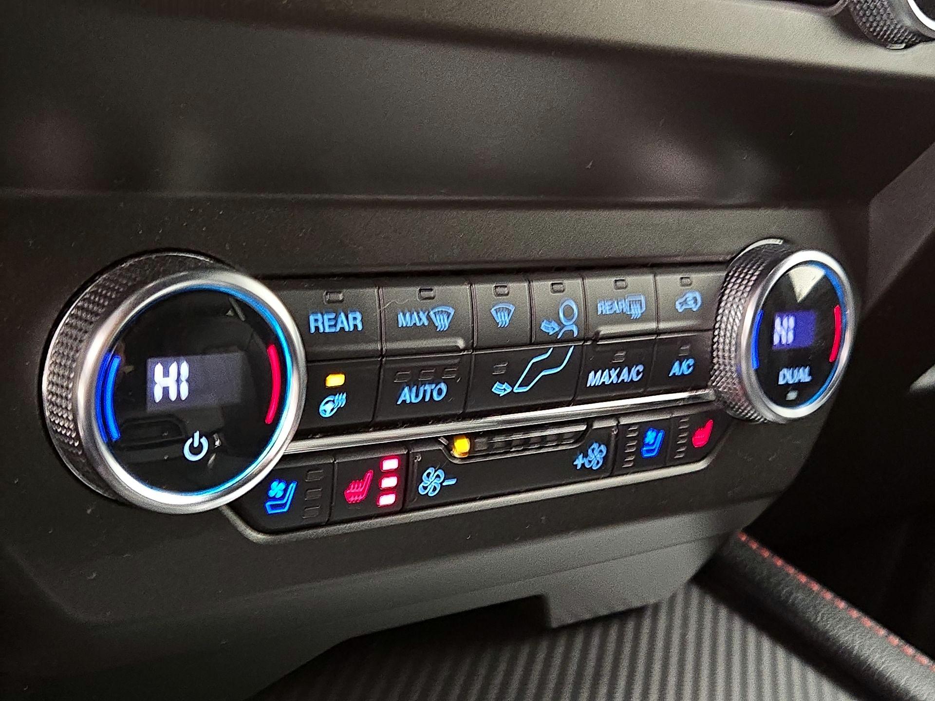 Thumbnail: 2020 Ford Expedition - 16