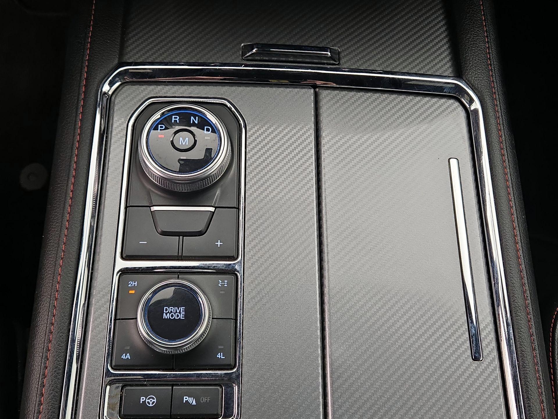 Thumbnail: 2020 Ford Expedition - 17