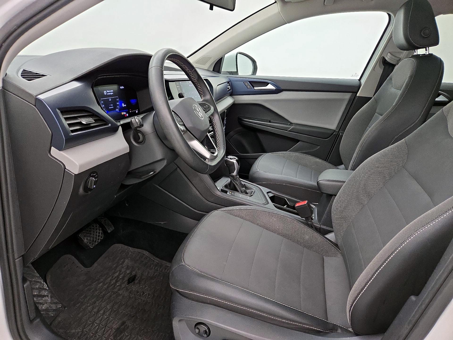 Thumbnail: 2022 Volkswagen Taos - 11