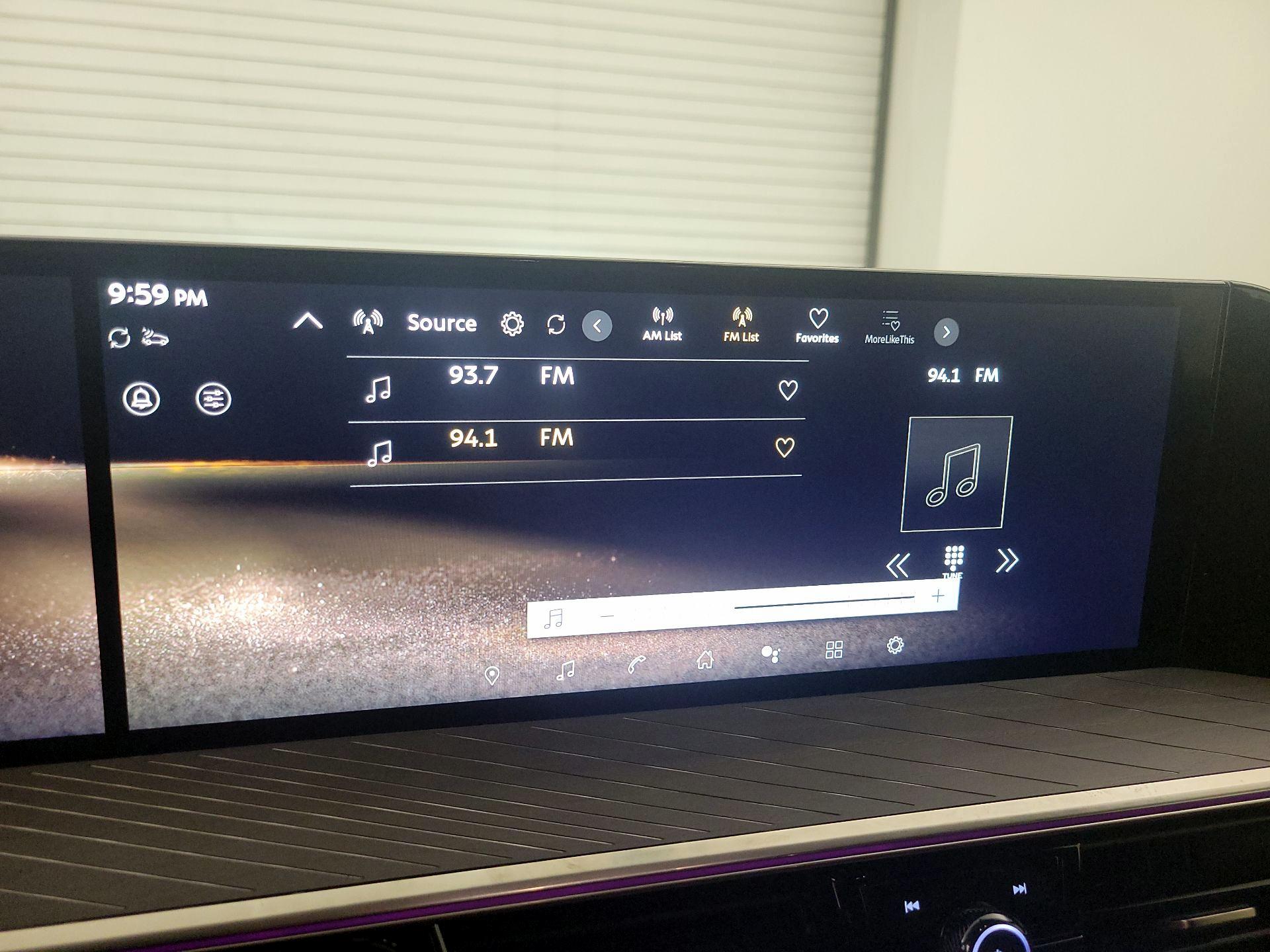 Thumbnail: 2025 INFINITI QX80 - 15